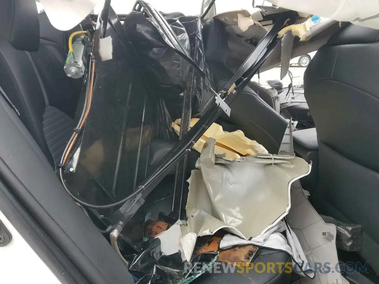 10 Photograph of a damaged car 4T1T11AK9NU012689 TOYOTA CAMRY 2022