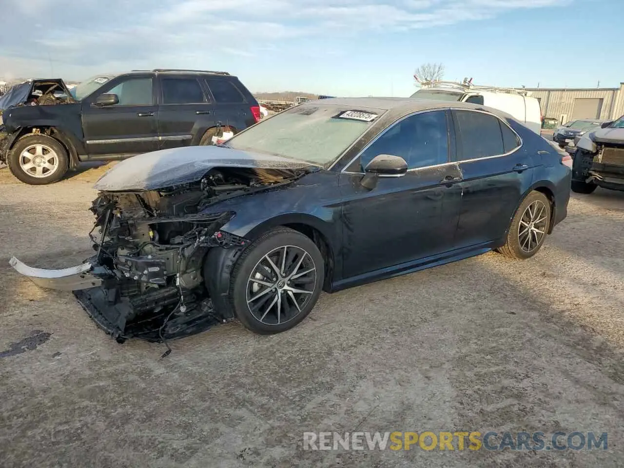 1 Photograph of a damaged car 4T1T11AK9NU038936 TOYOTA CAMRY 2022