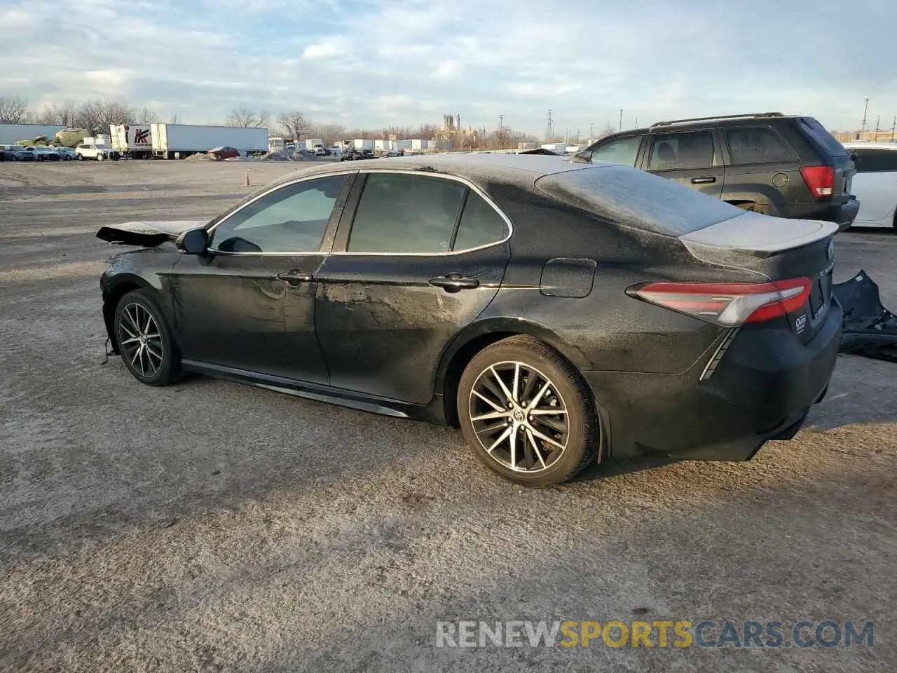 2 Photograph of a damaged car 4T1T11AK9NU038936 TOYOTA CAMRY 2022