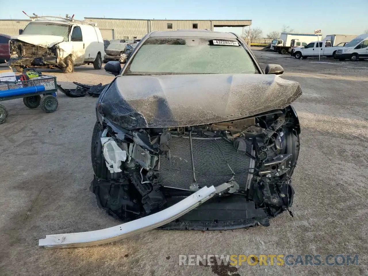 5 Photograph of a damaged car 4T1T11AK9NU038936 TOYOTA CAMRY 2022
