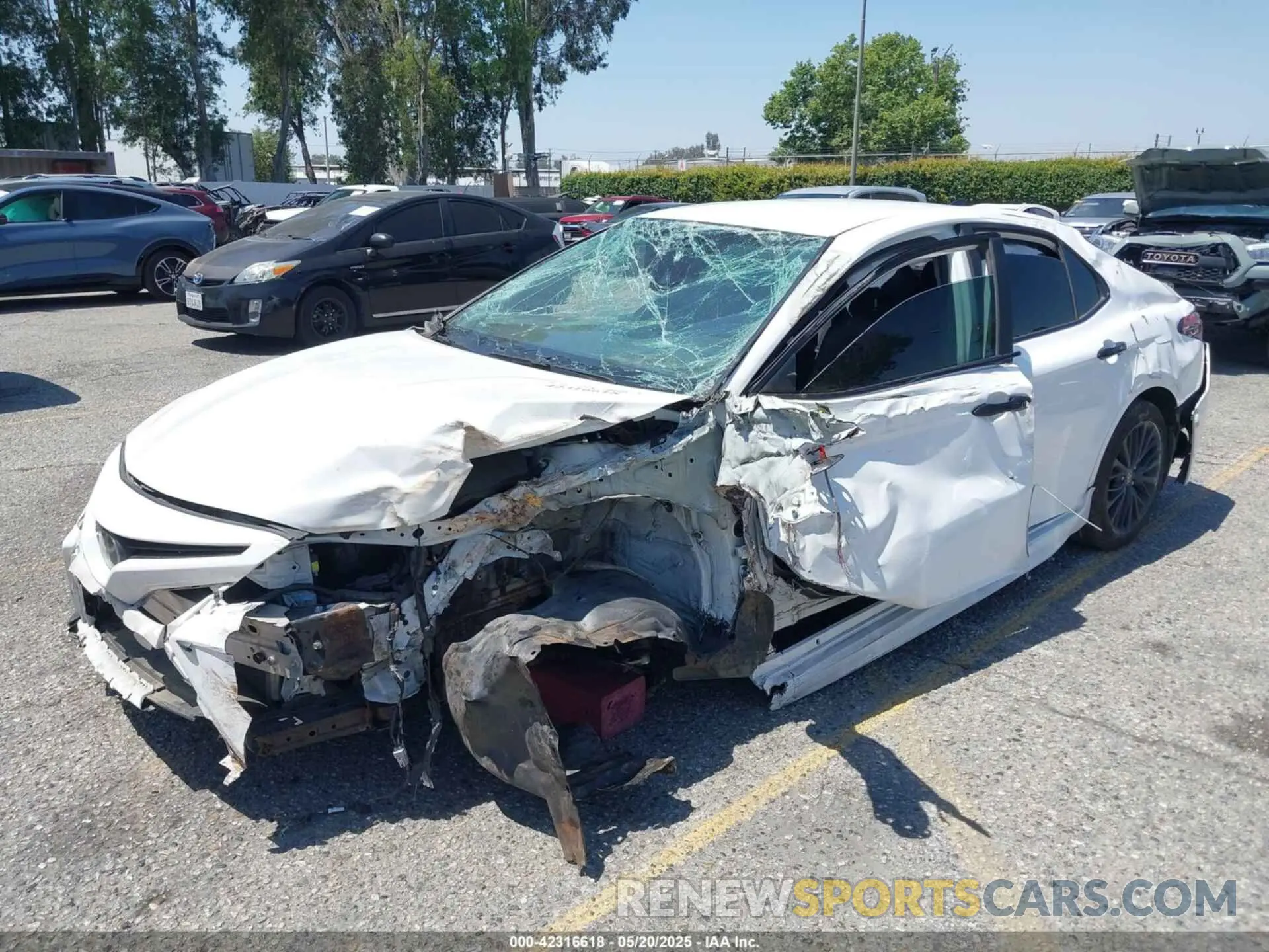 2 Photograph of a damaged car 4T1T11AK9NU047717 TOYOTA CAMRY 2022