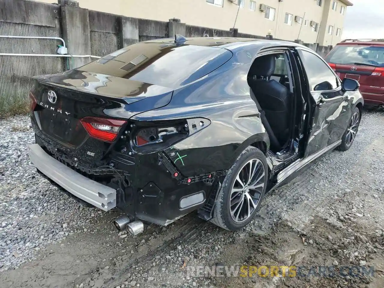 4 Photograph of a damaged car 4T1T11AK9NU641532 TOYOTA CAMRY 2022