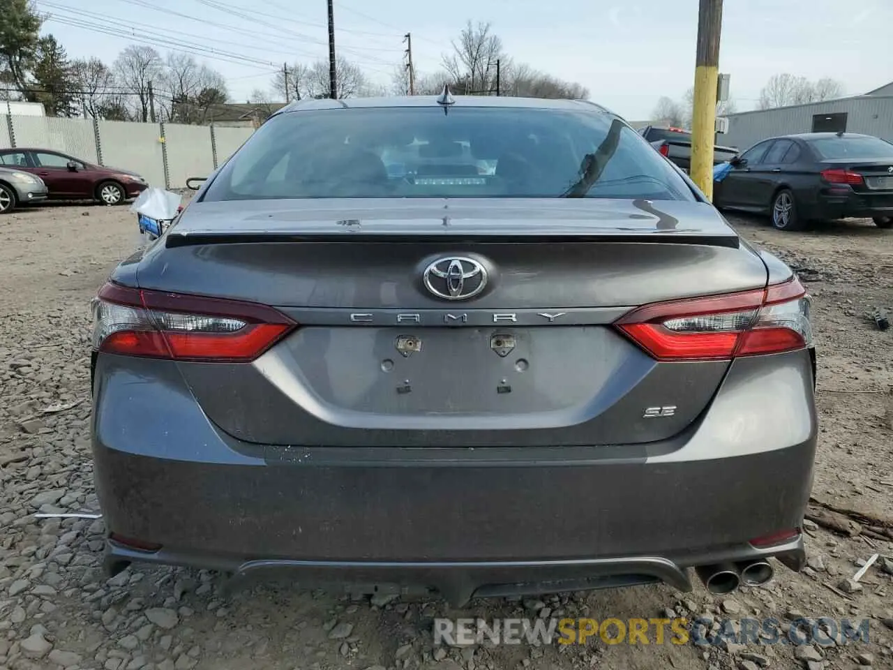 6 Photograph of a damaged car 4T1T11AK9NU665085 TOYOTA CAMRY 2022