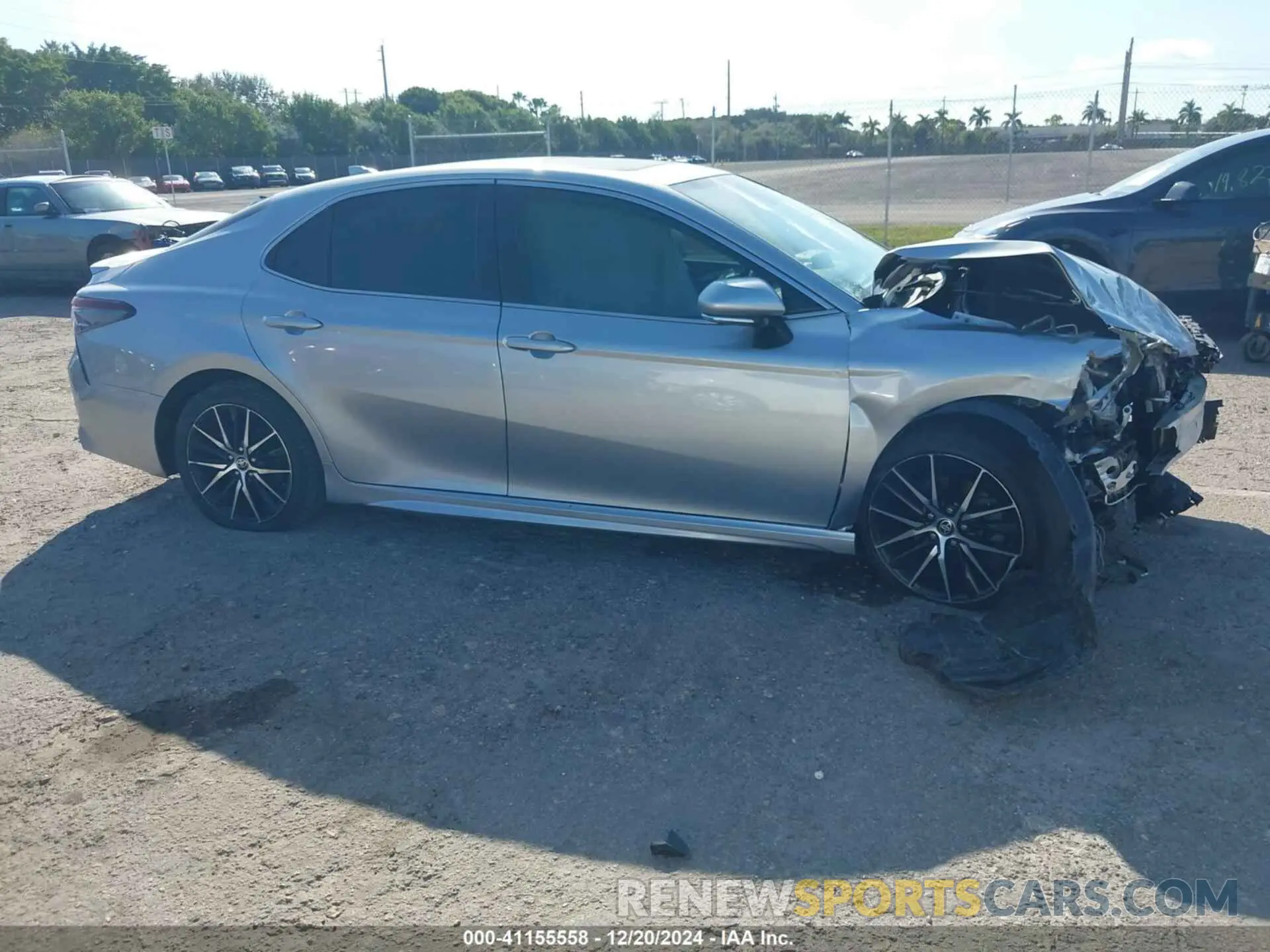 1 Photograph of a damaged car 4T1T11AK9NU686020 TOYOTA CAMRY 2022