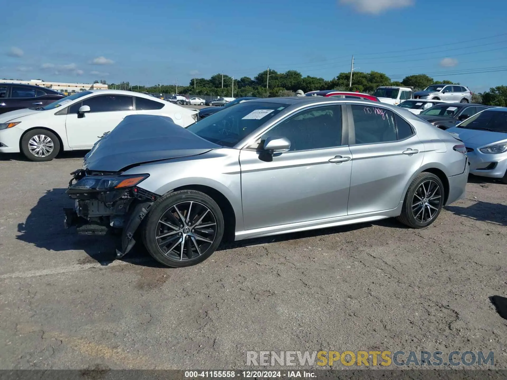 2 Photograph of a damaged car 4T1T11AK9NU686020 TOYOTA CAMRY 2022