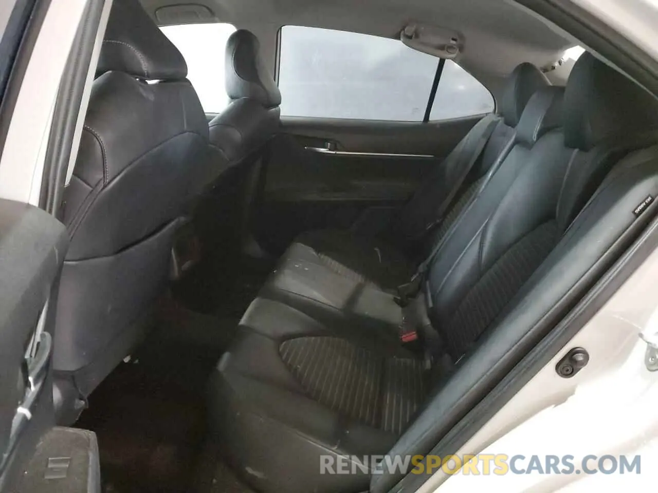 10 Photograph of a damaged car 4T1T11AKXNU002446 TOYOTA CAMRY 2022