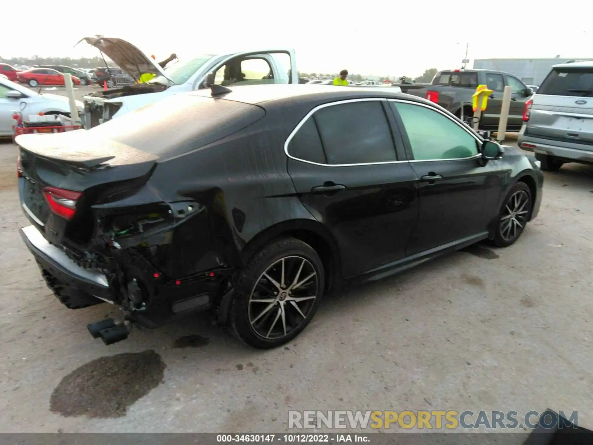 4 Photograph of a damaged car 4T1T11AKXNU040050 TOYOTA CAMRY 2022