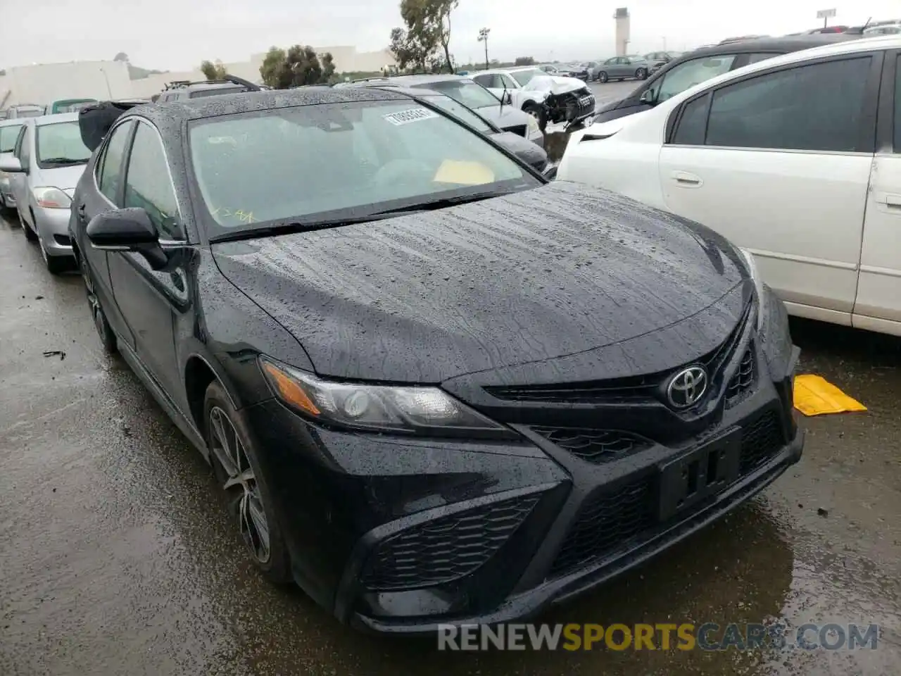 1 Photograph of a damaged car 4T1T11AKXNU642608 TOYOTA CAMRY 2022