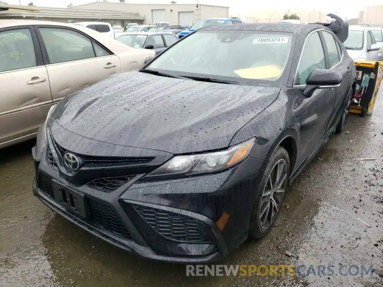 2 Photograph of a damaged car 4T1T11AKXNU642608 TOYOTA CAMRY 2022