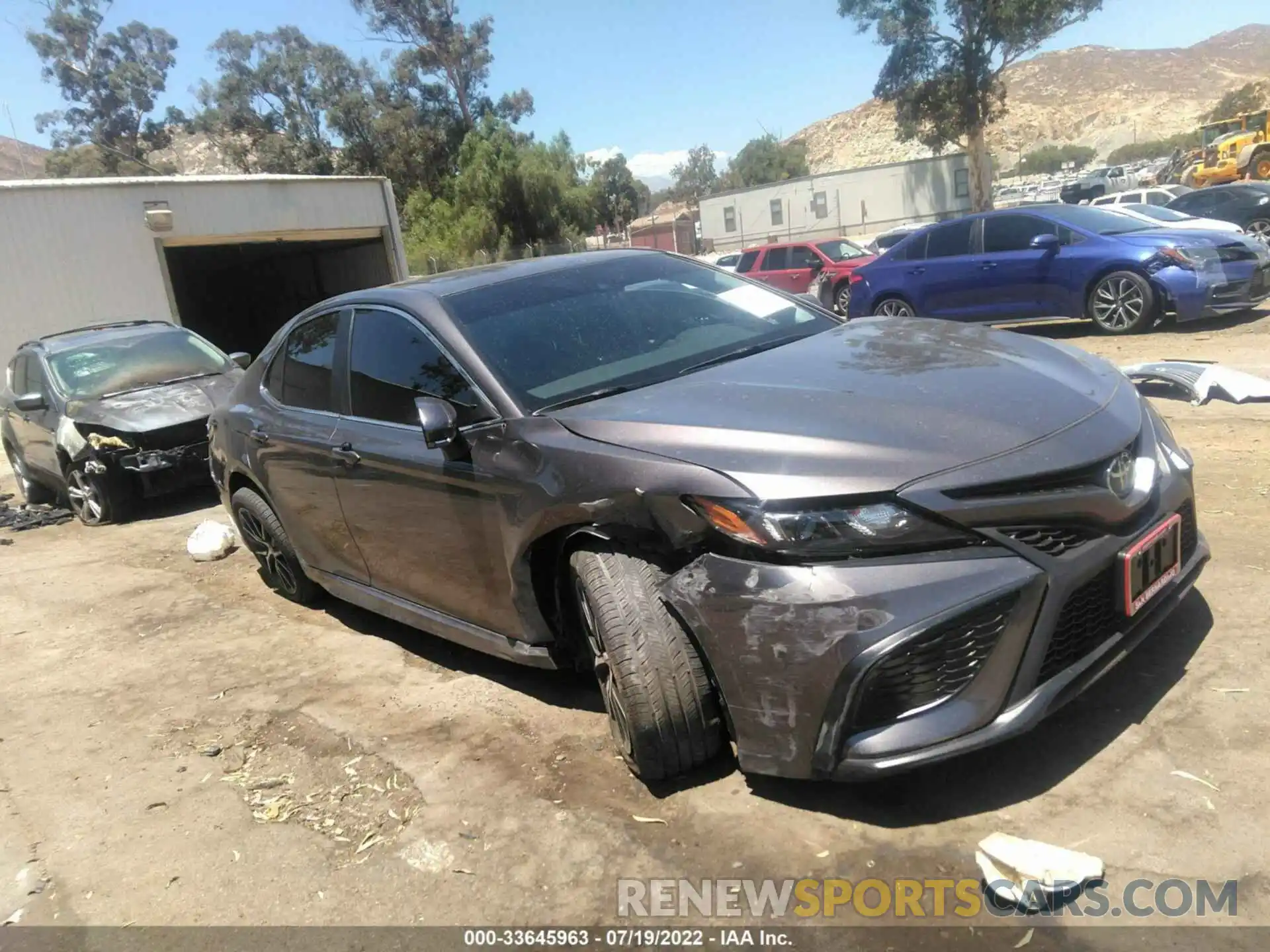 1 Photograph of a damaged car 4T1T11AKXNU680081 TOYOTA CAMRY 2022