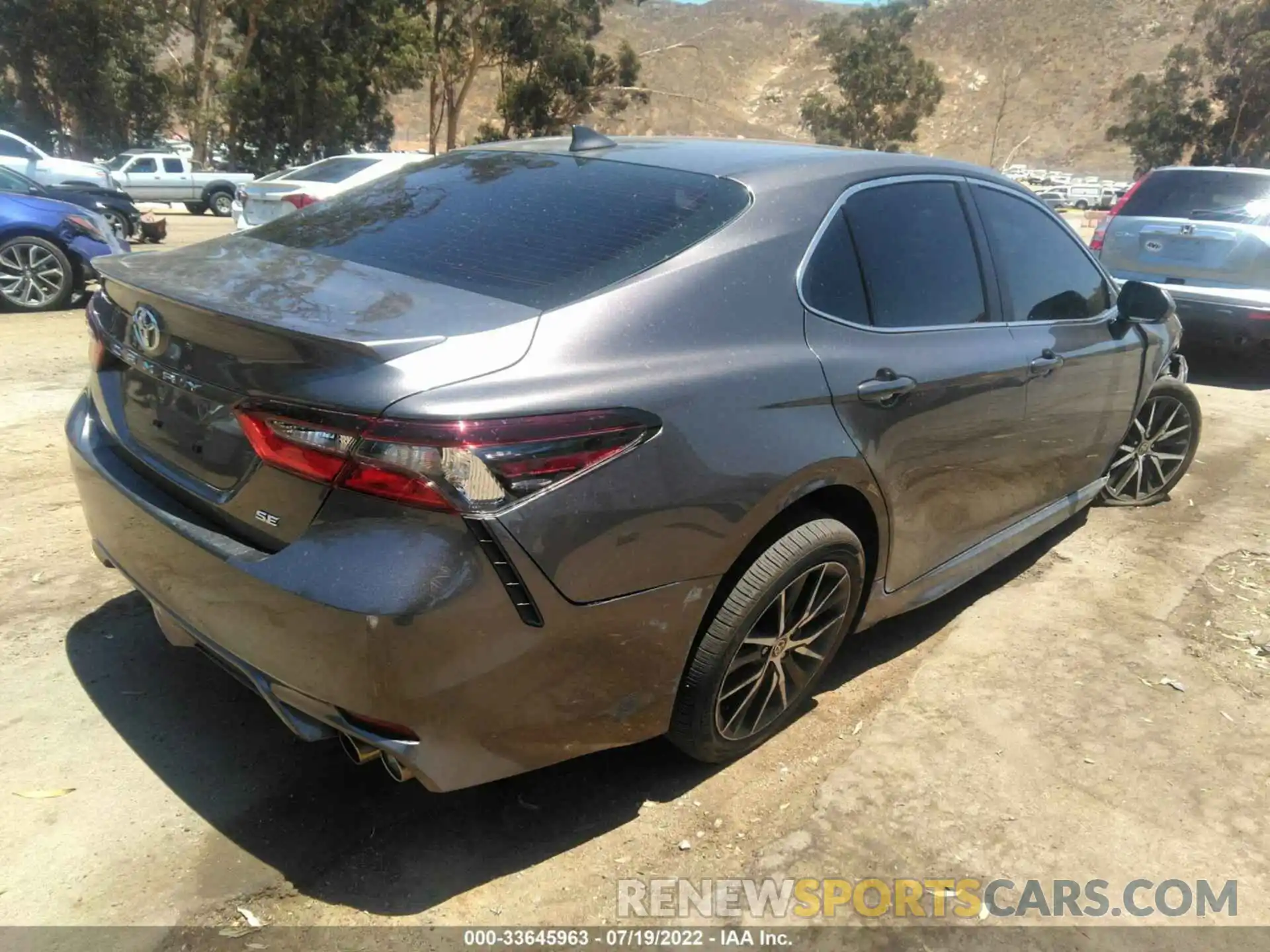 4 Photograph of a damaged car 4T1T11AKXNU680081 TOYOTA CAMRY 2022