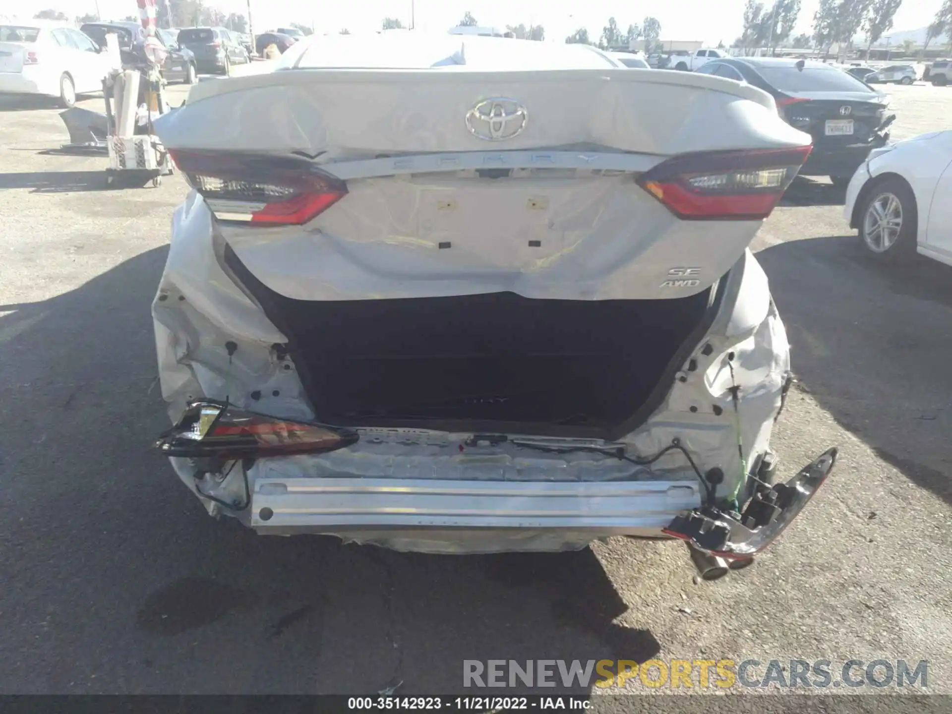 6 Photograph of a damaged car 4T1T11BK1NU058841 TOYOTA CAMRY 2022