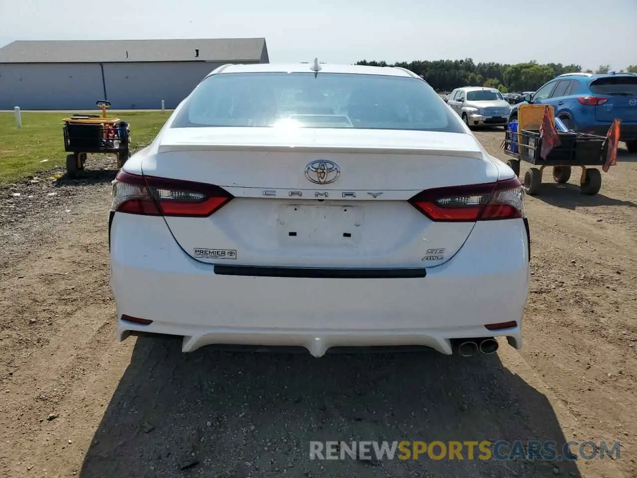 6 Photograph of a damaged car 4T1T11BK1NU058905 TOYOTA CAMRY 2022