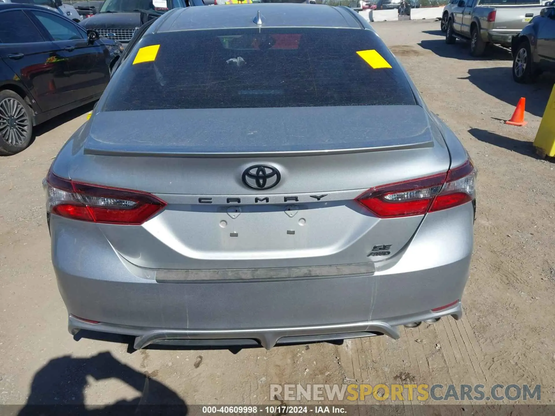 16 Photograph of a damaged car 4T1T11BK1NU060802 TOYOTA CAMRY 2022