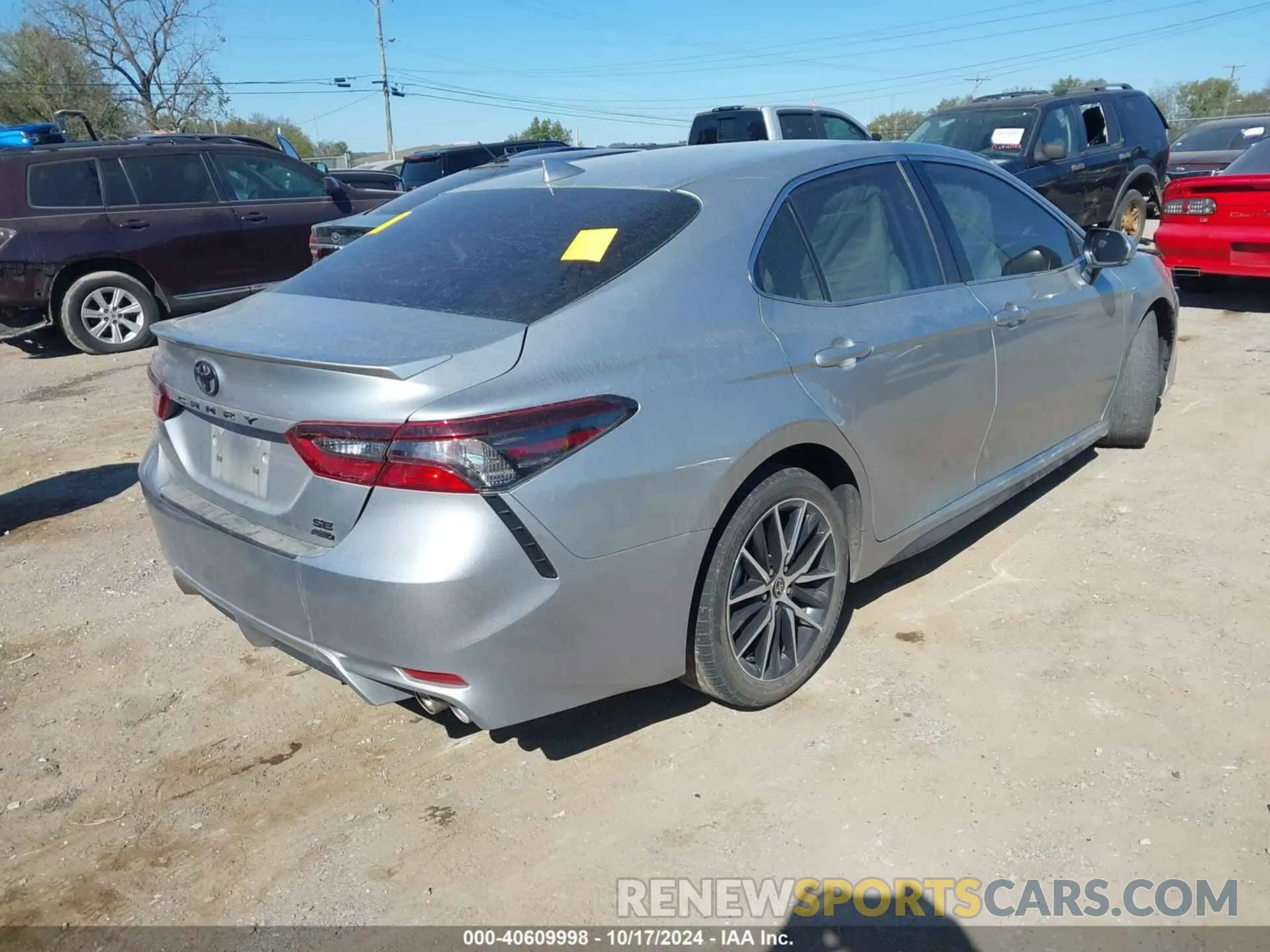 4 Photograph of a damaged car 4T1T11BK1NU060802 TOYOTA CAMRY 2022