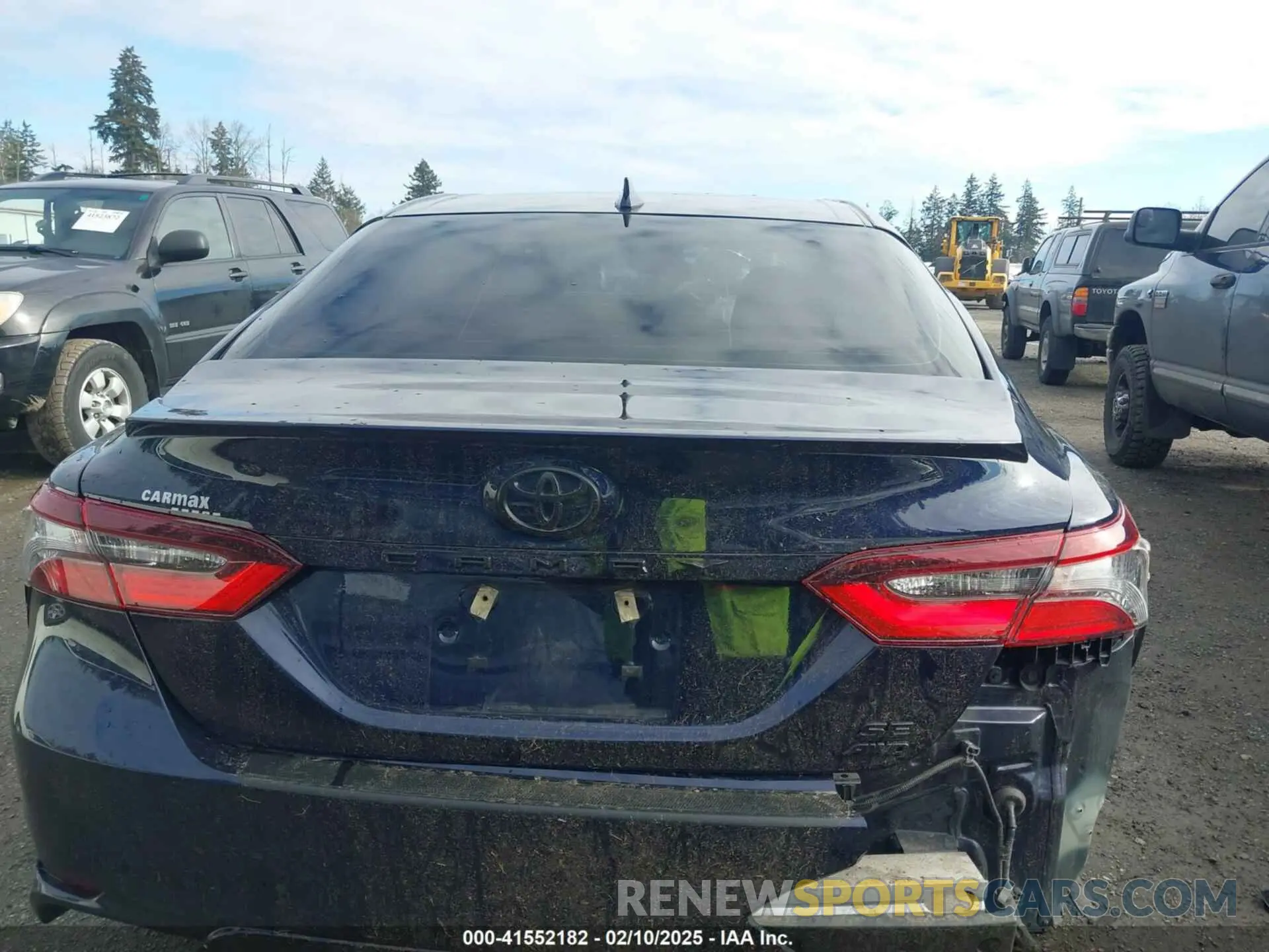 16 Photograph of a damaged car 4T1T11BK2NU053518 TOYOTA CAMRY 2022