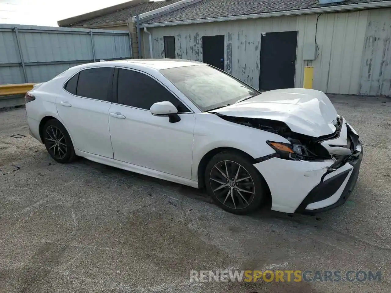 4 Photograph of a damaged car 4T1T11BK7NU072713 TOYOTA CAMRY 2022