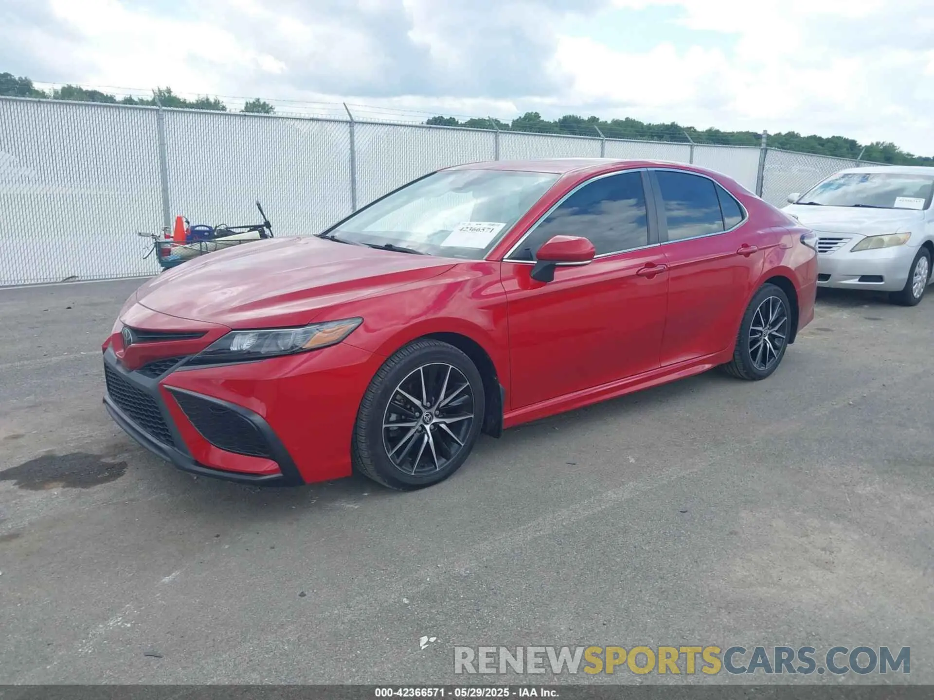 2 Photograph of a damaged car 4T1T11BK9NU059980 TOYOTA CAMRY 2022