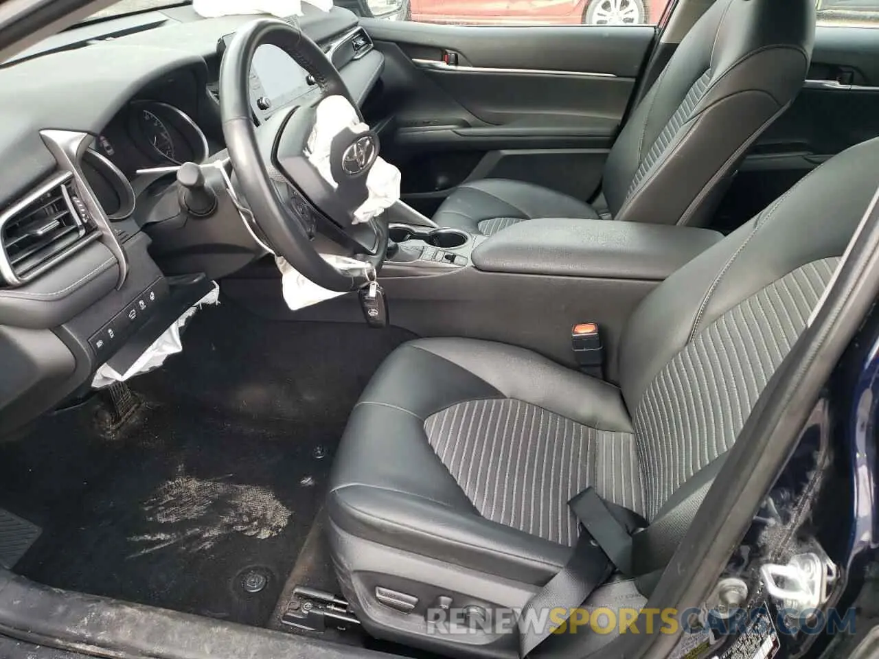 7 Photograph of a damaged car 4T1T11BK9NU060367 TOYOTA CAMRY 2022