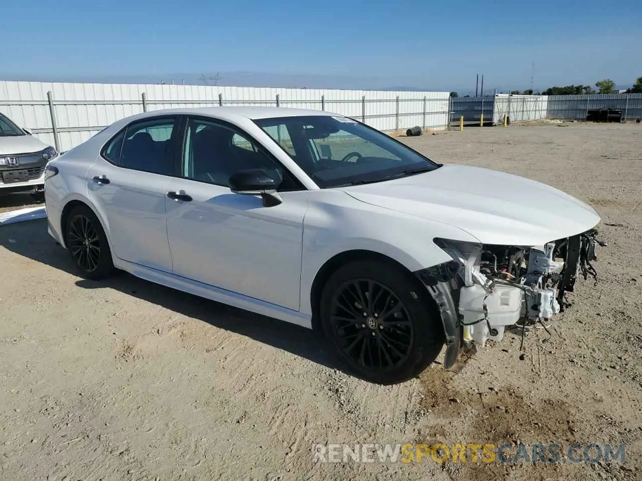 4 Photograph of a damaged car 4T1T31AK1NU032848 TOYOTA CAMRY 2022