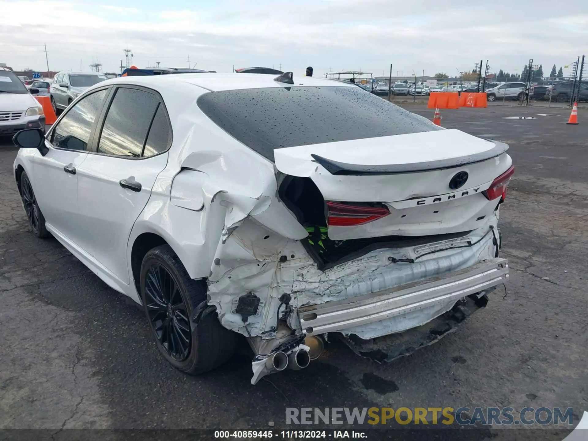 6 Photograph of a damaged car 4T1T31AK3NU032947 TOYOTA CAMRY 2022