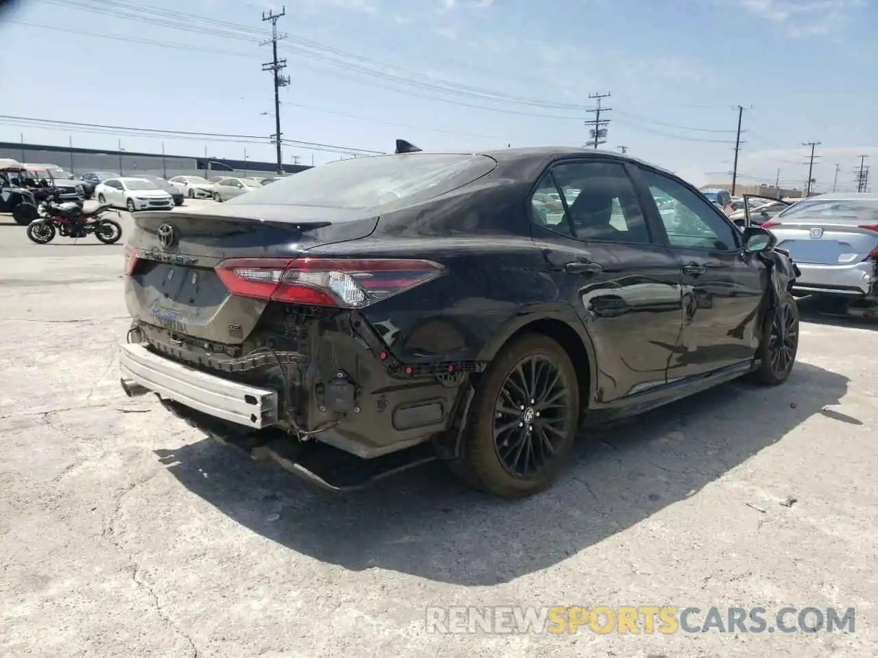 4 Photograph of a damaged car 4T1T31AK7NU035088 TOYOTA CAMRY 2022