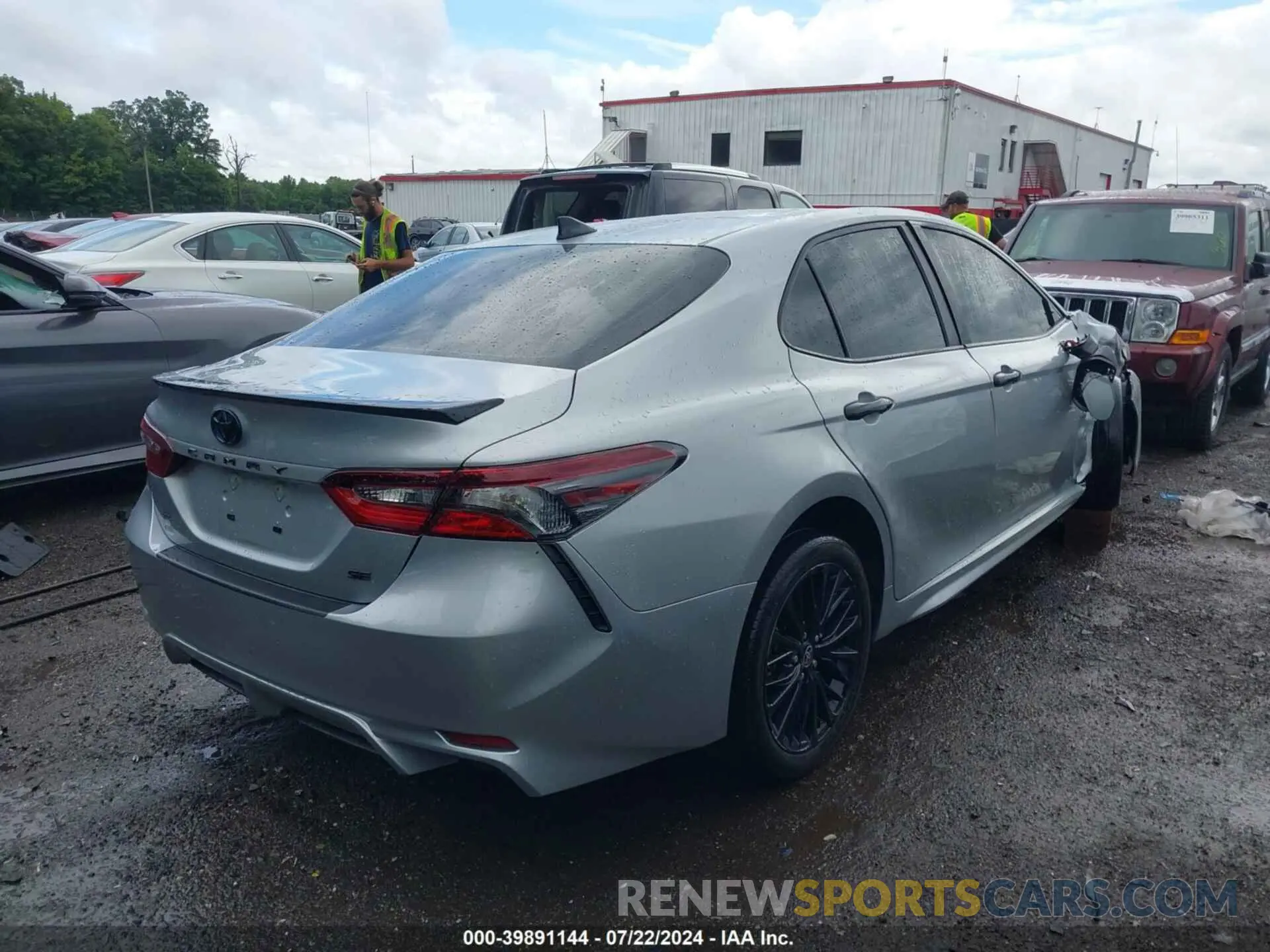 4 Photograph of a damaged car 4T1T31AK7NU036791 TOYOTA CAMRY 2022