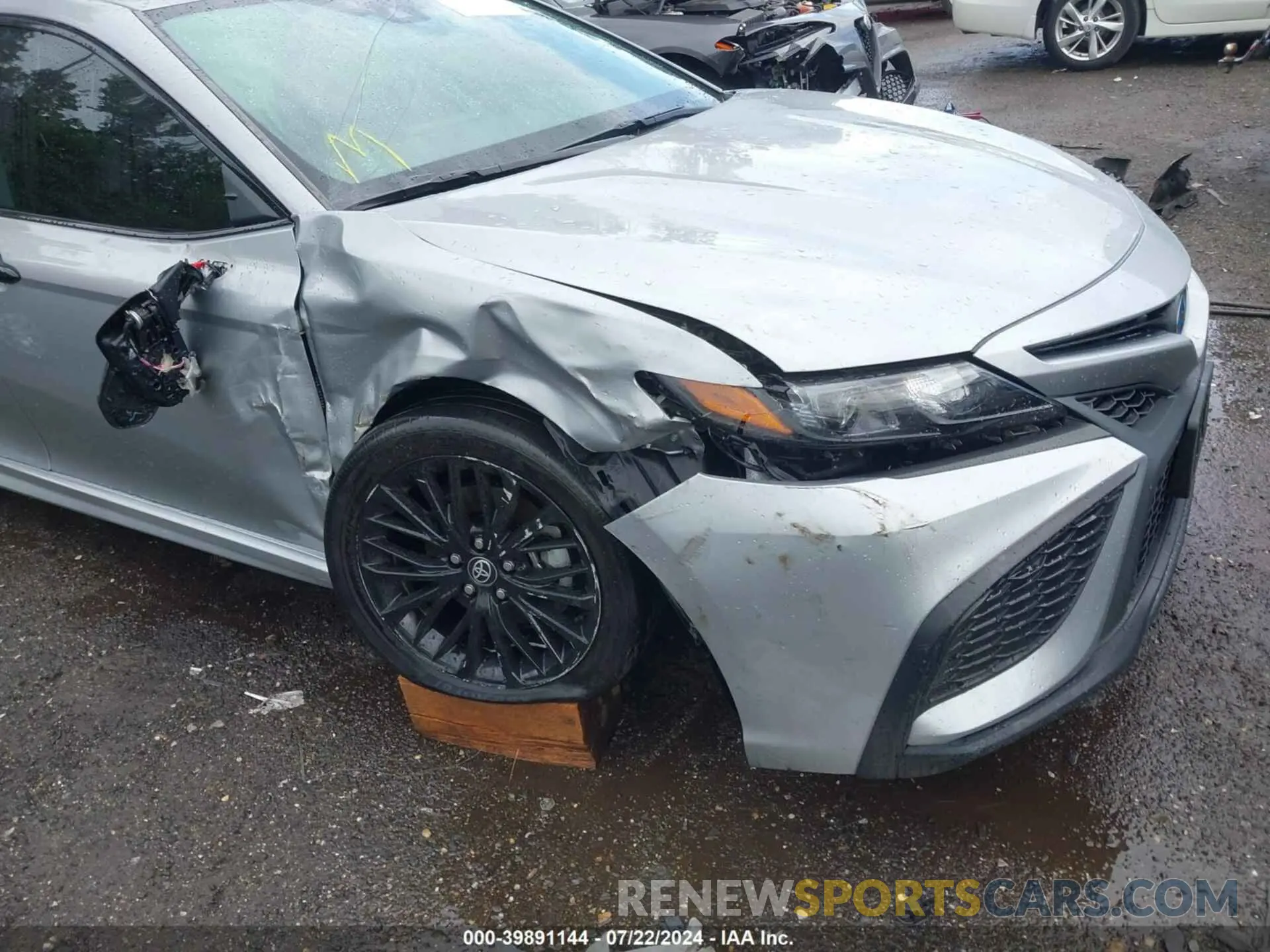 6 Photograph of a damaged car 4T1T31AK7NU036791 TOYOTA CAMRY 2022