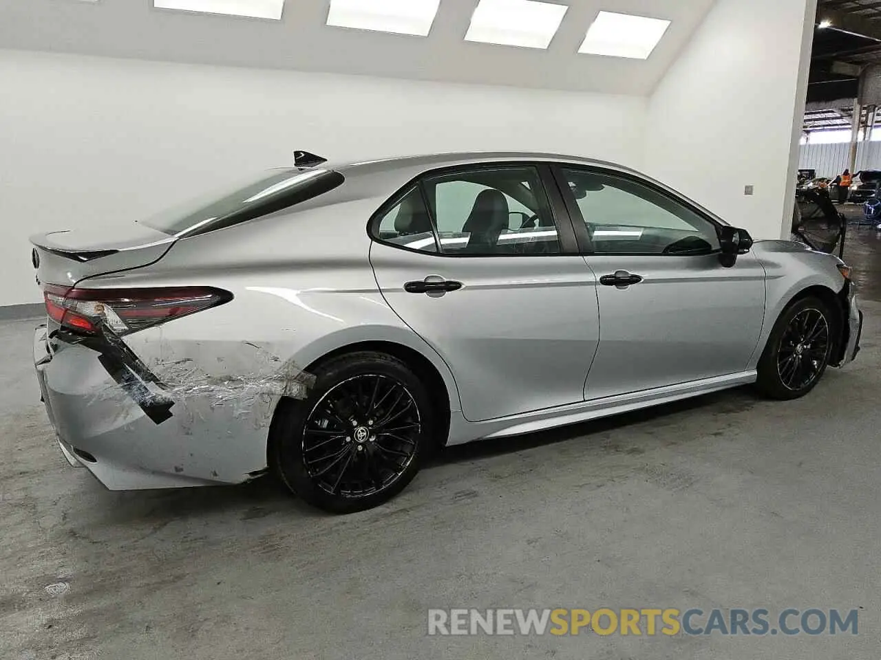 3 Photograph of a damaged car 4T1T31AK8NU032443 TOYOTA CAMRY 2022