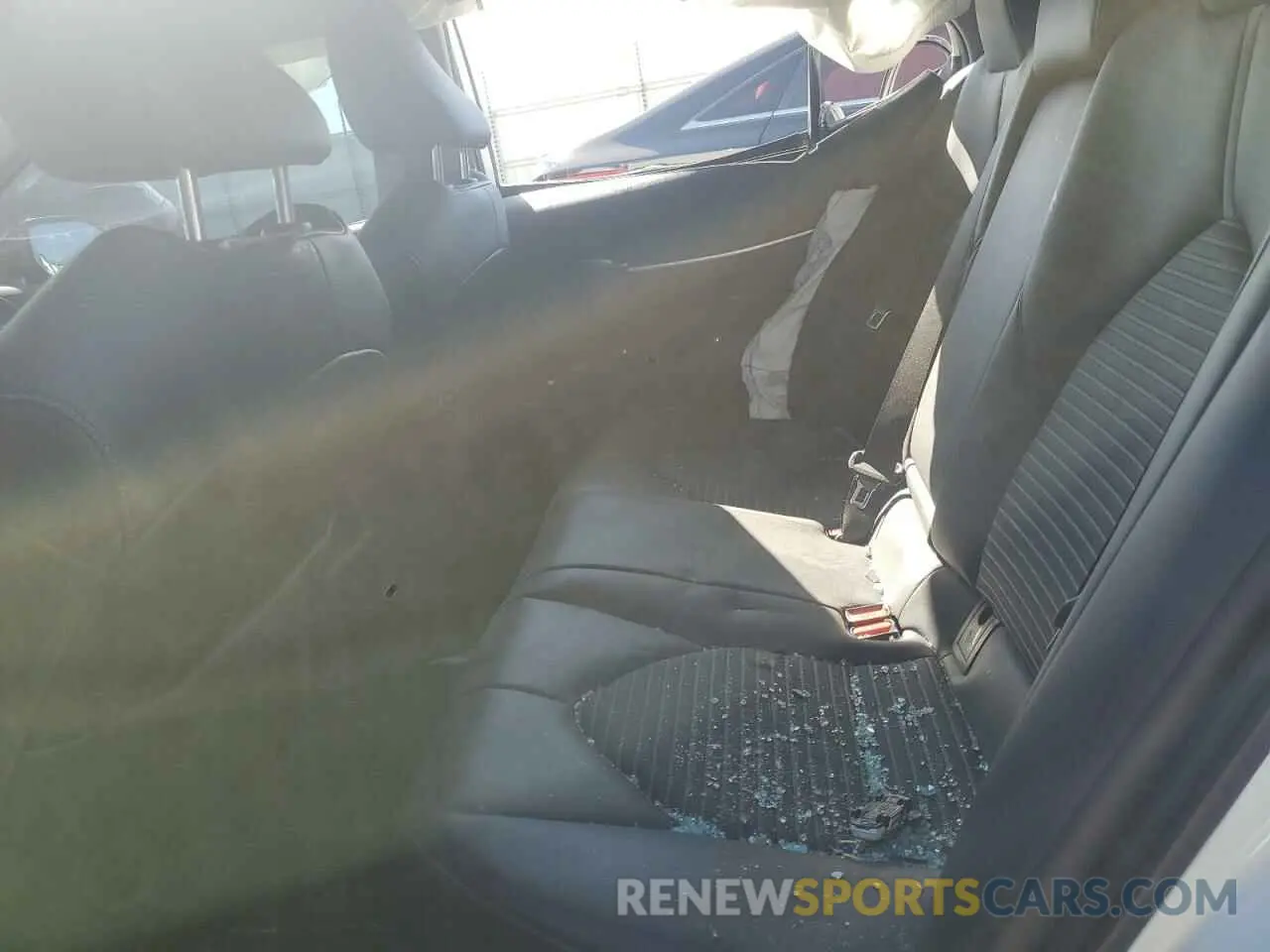 10 Photograph of a damaged car 4T1T31AK9NU033665 TOYOTA CAMRY 2022