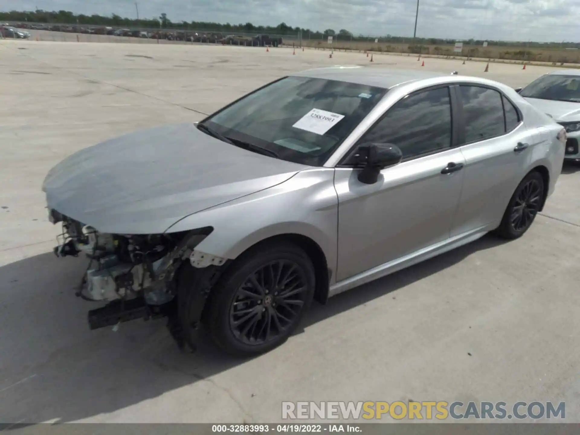 2 Photograph of a damaged car 4T1T31AK9NU037182 TOYOTA CAMRY 2022