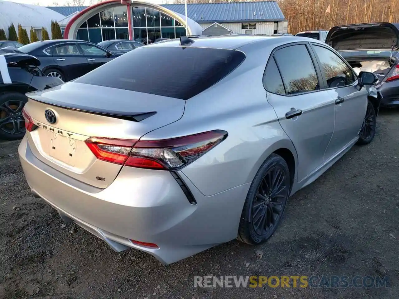 4 Photograph of a damaged car 4T1T31AKXNU033173 TOYOTA CAMRY 2022