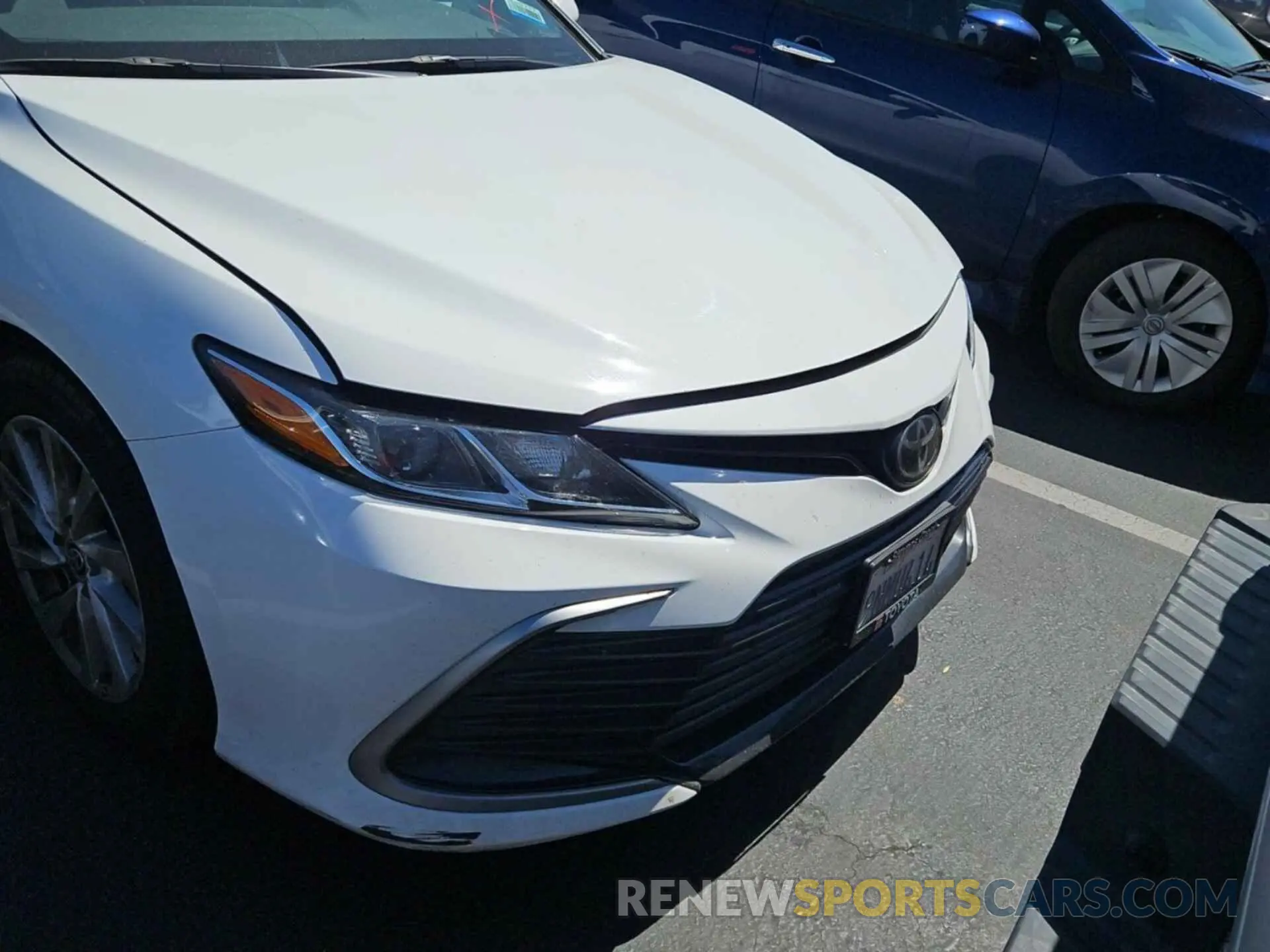 16 Photograph of a damaged car 4T1C11AK0PU105328 TOYOTA CAMRY 2023