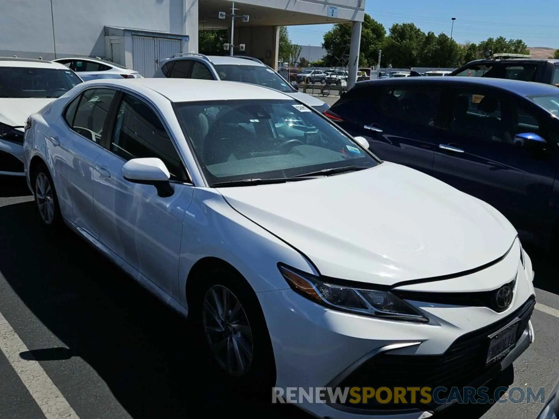 19 Photograph of a damaged car 4T1C11AK0PU105328 TOYOTA CAMRY 2023