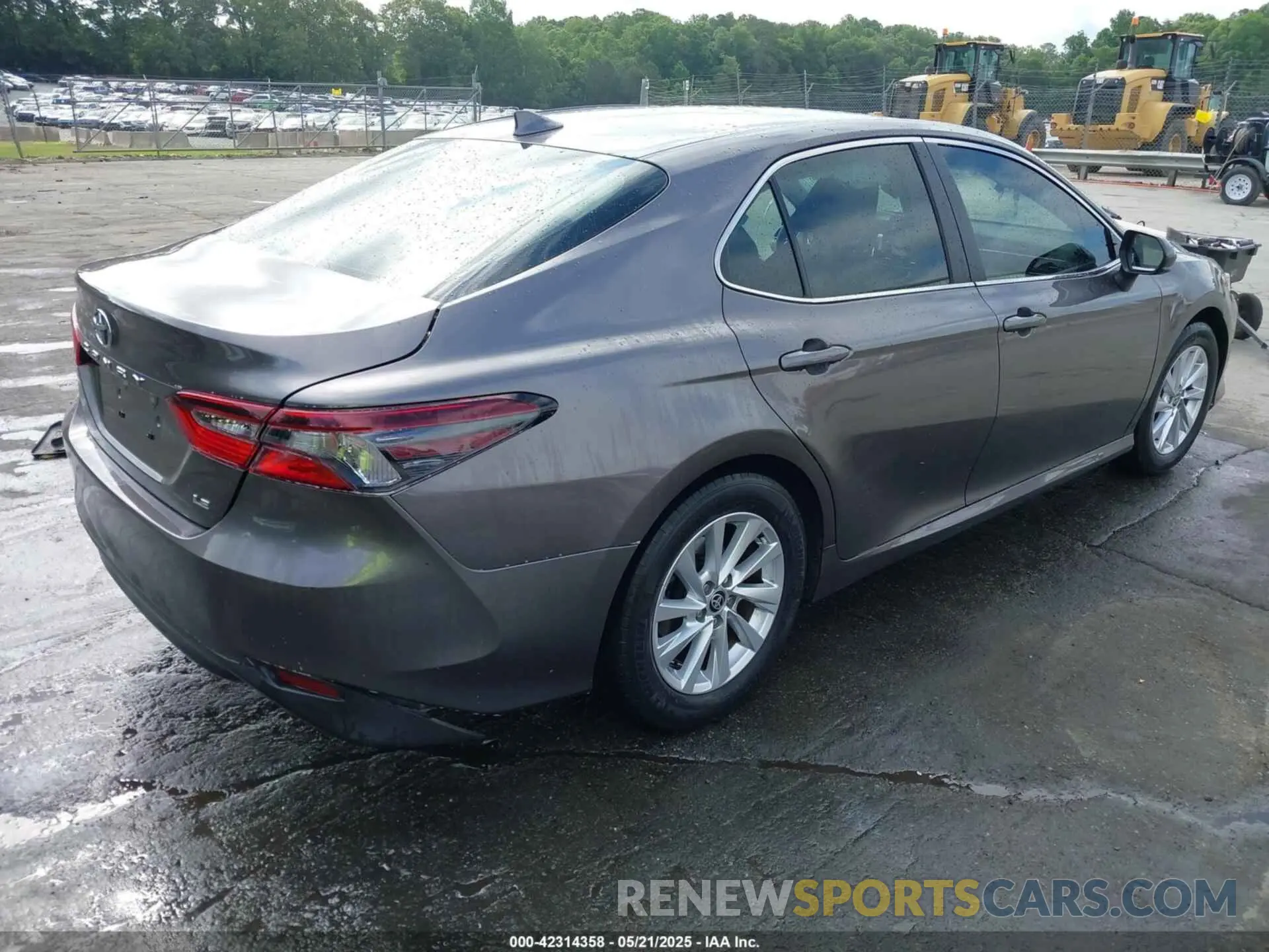 4 Photograph of a damaged car 4T1C11AK0PU142671 TOYOTA CAMRY 2023
