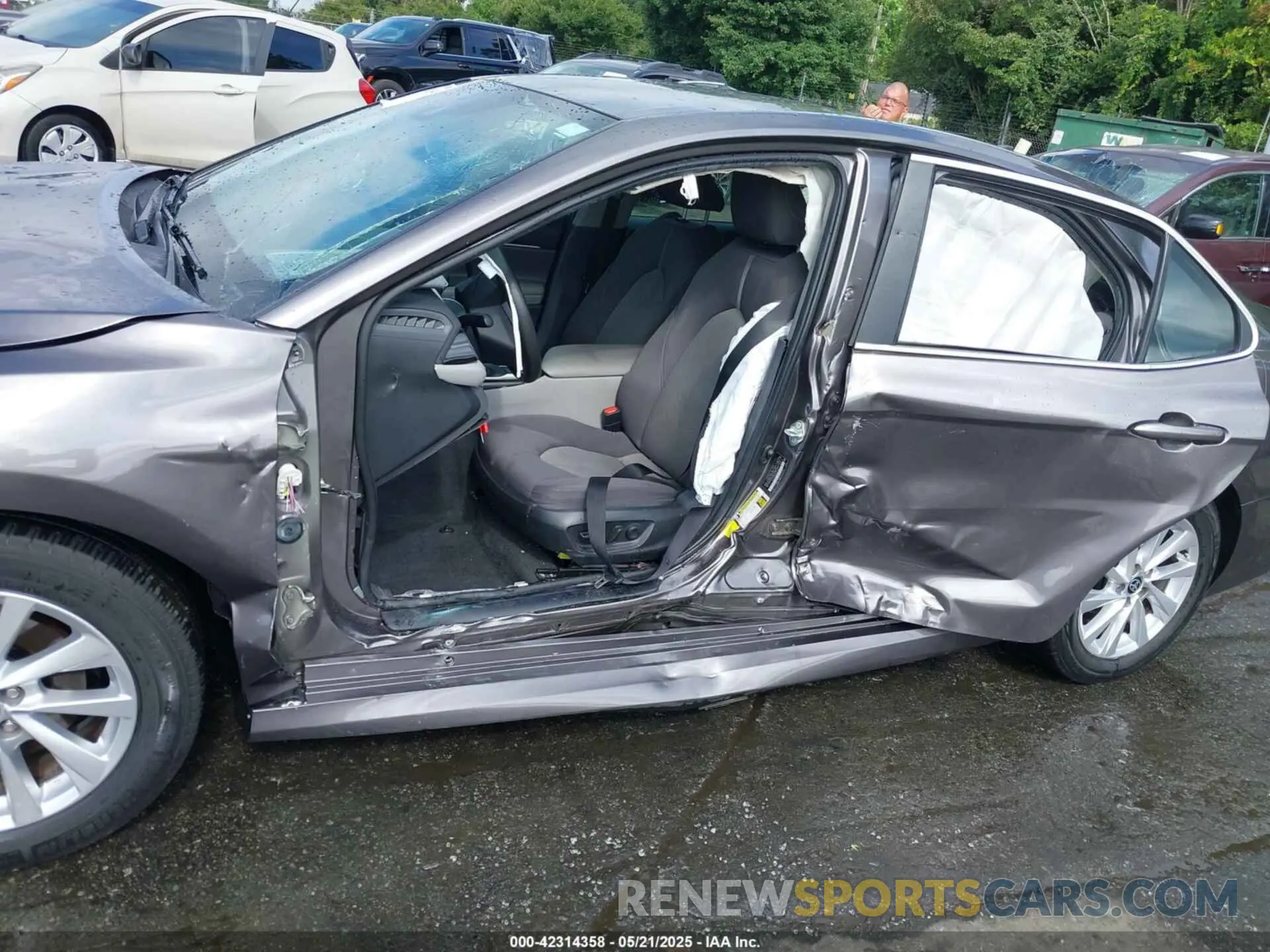 6 Photograph of a damaged car 4T1C11AK0PU142671 TOYOTA CAMRY 2023