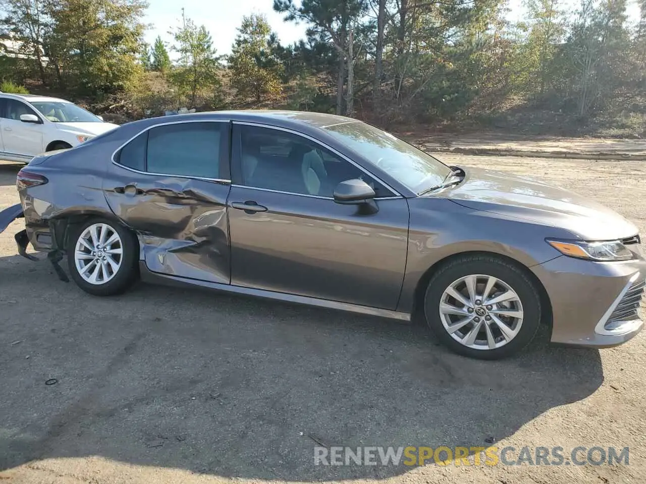 4 Photograph of a damaged car 4T1C11AK0PU150009 TOYOTA CAMRY 2023