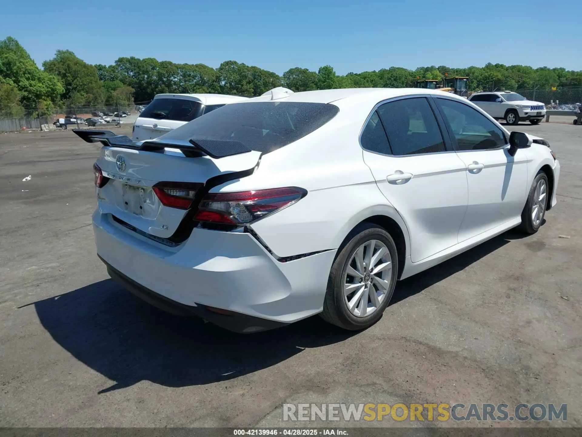 4 Photograph of a damaged car 4T1C11AK1PU160614 TOYOTA CAMRY 2023
