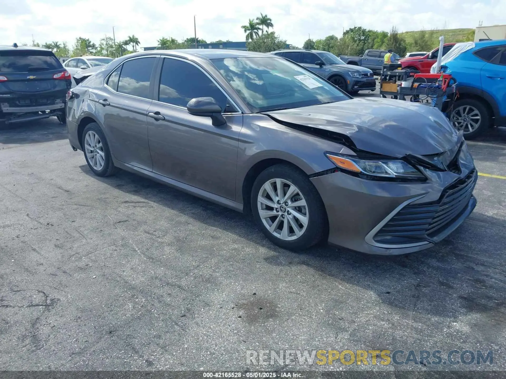 1 Photograph of a damaged car 4T1C11AK2PU080805 TOYOTA CAMRY 2023