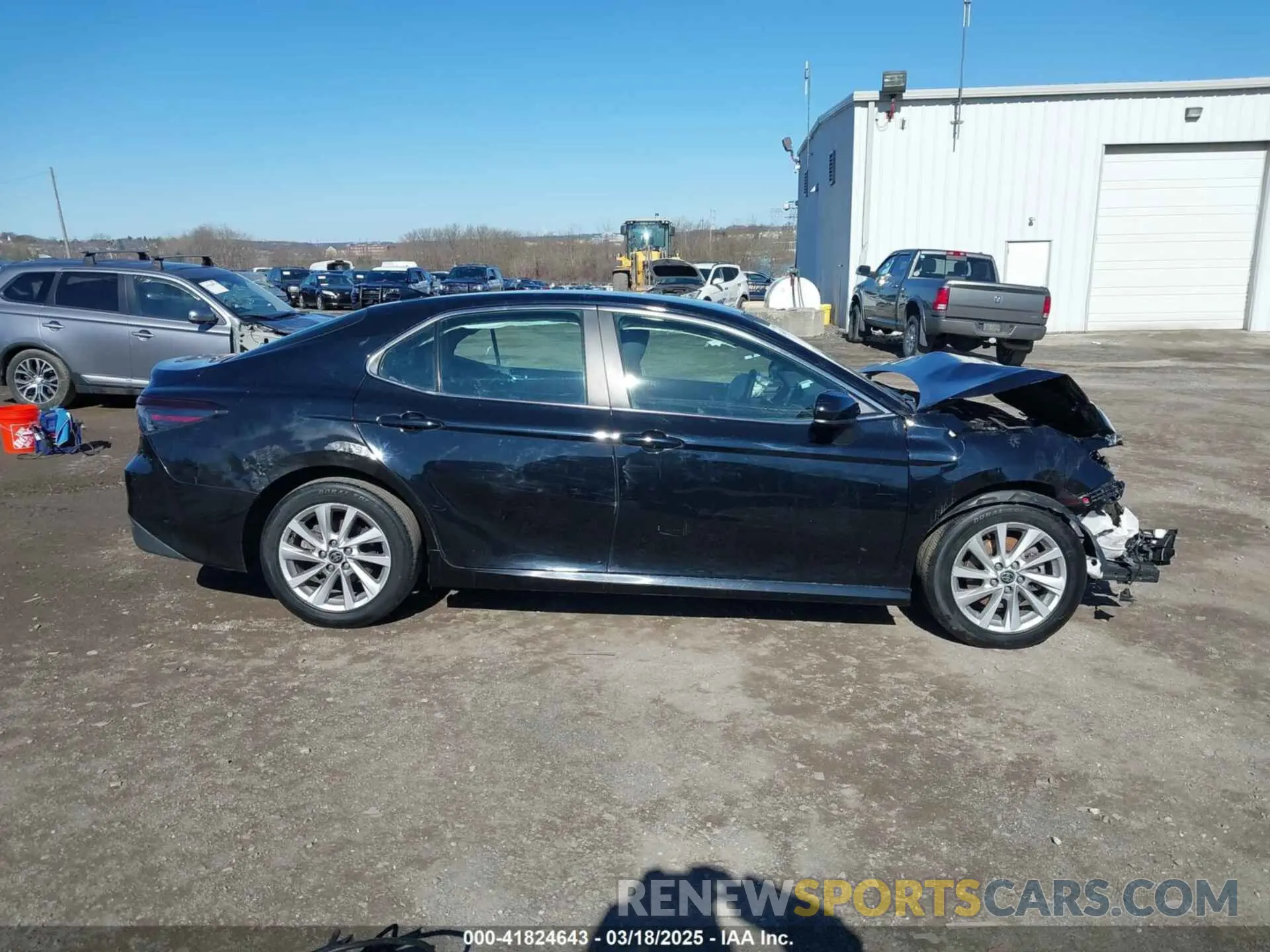 14 Photograph of a damaged car 4T1C11AK2PU106352 TOYOTA CAMRY 2023