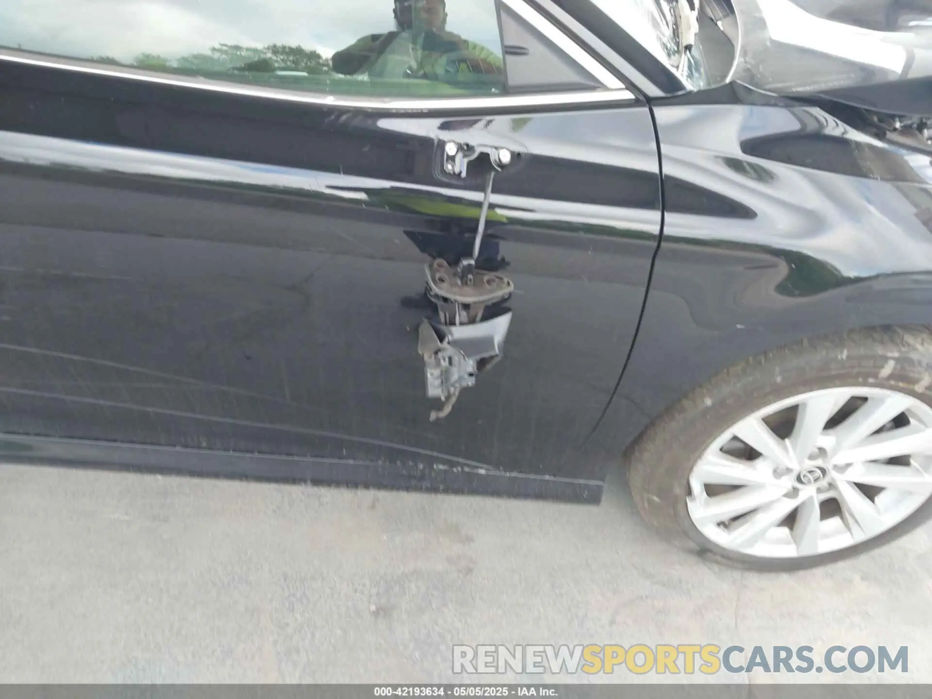 19 Photograph of a damaged car 4T1C11AK2PU118131 TOYOTA CAMRY 2023