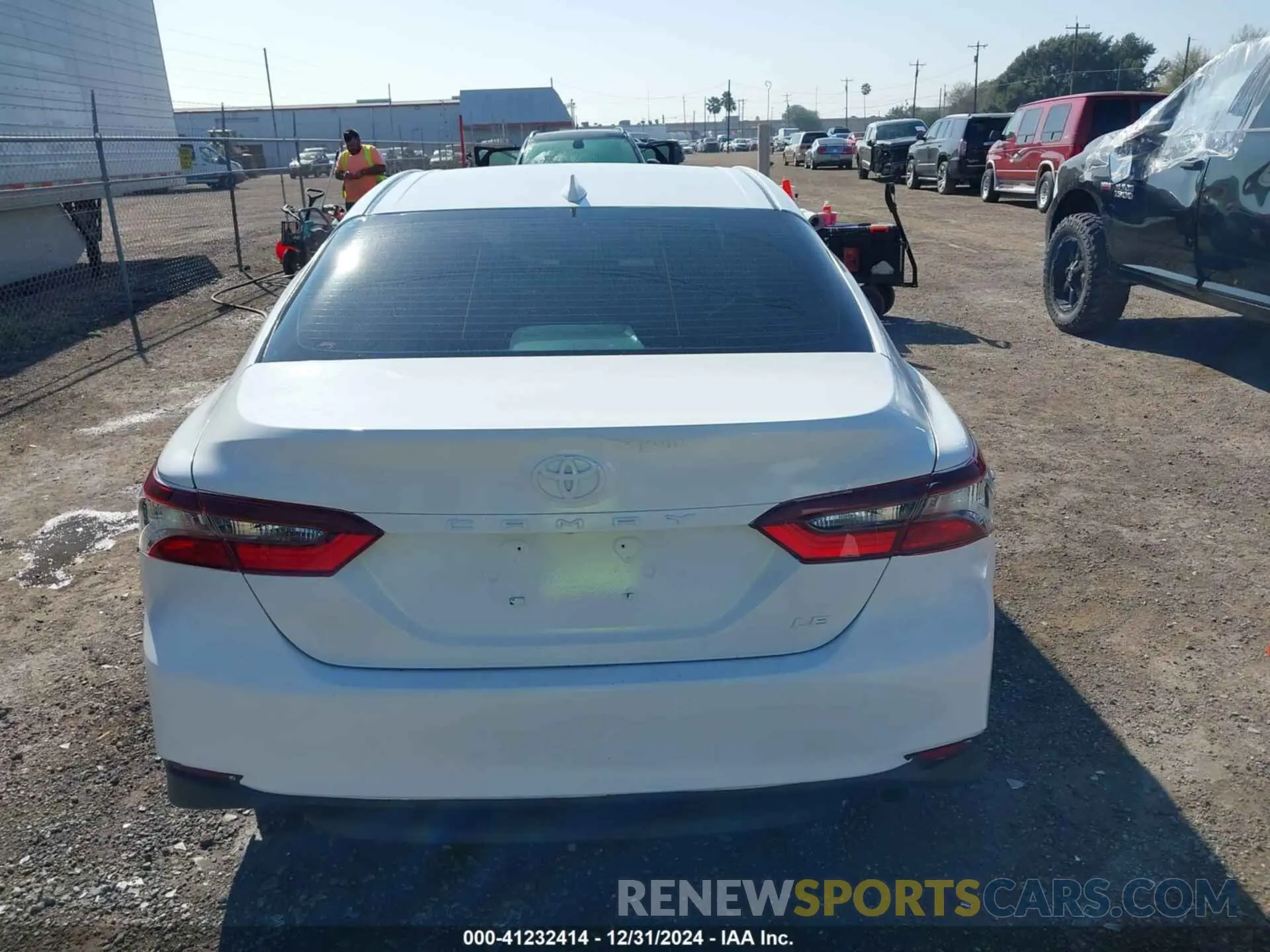 15 Photograph of a damaged car 4T1C11AK2PU122566 TOYOTA CAMRY 2023