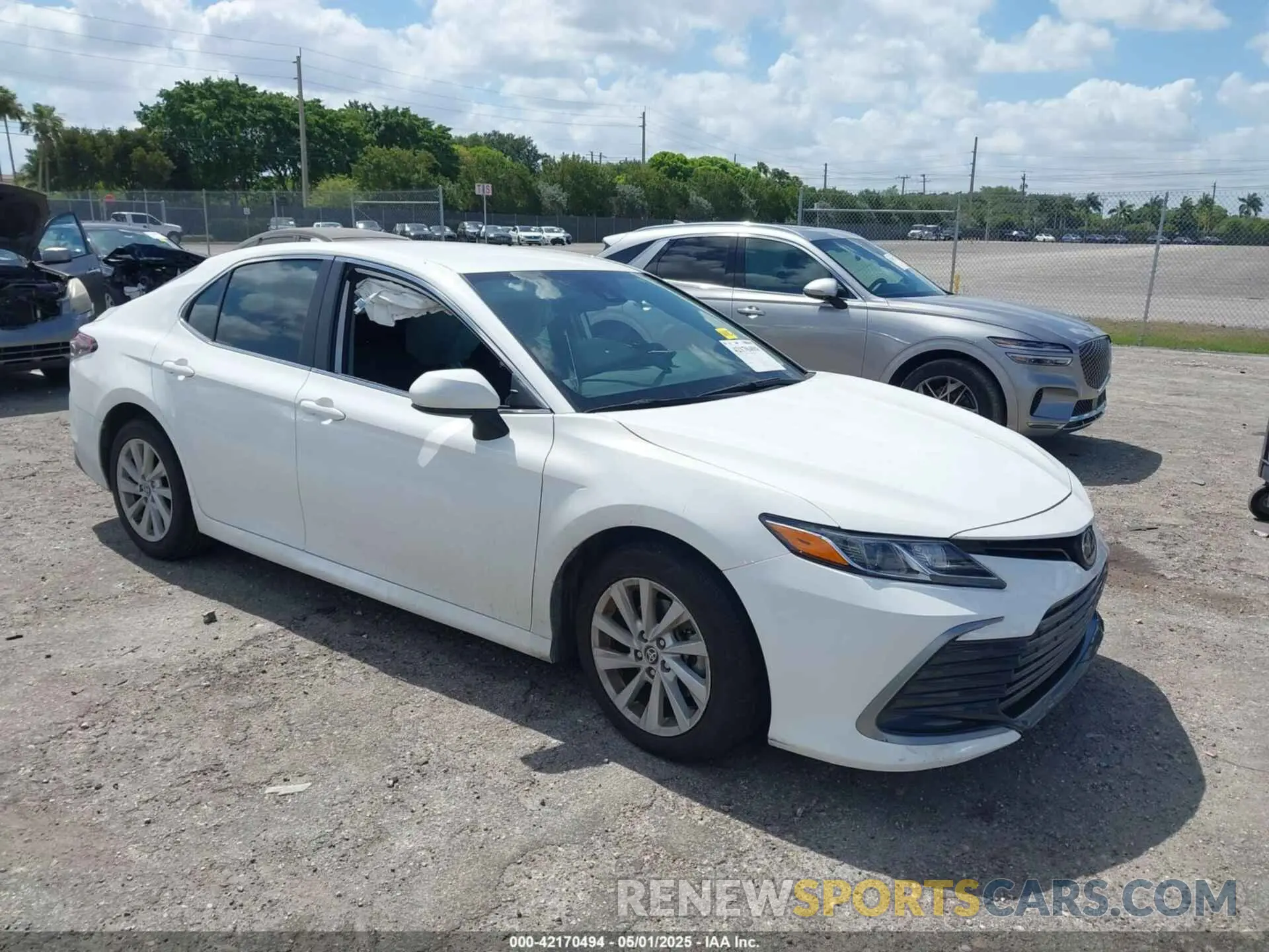 1 Photograph of a damaged car 4T1C11AK2PU185800 TOYOTA CAMRY 2023