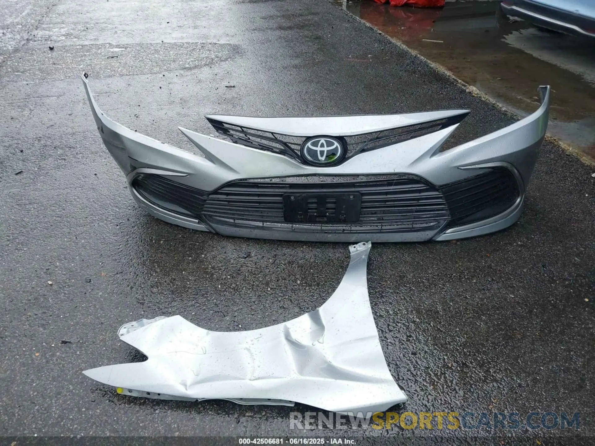 12 Photograph of a damaged car 4T1C11AK2PU814214 TOYOTA CAMRY 2023