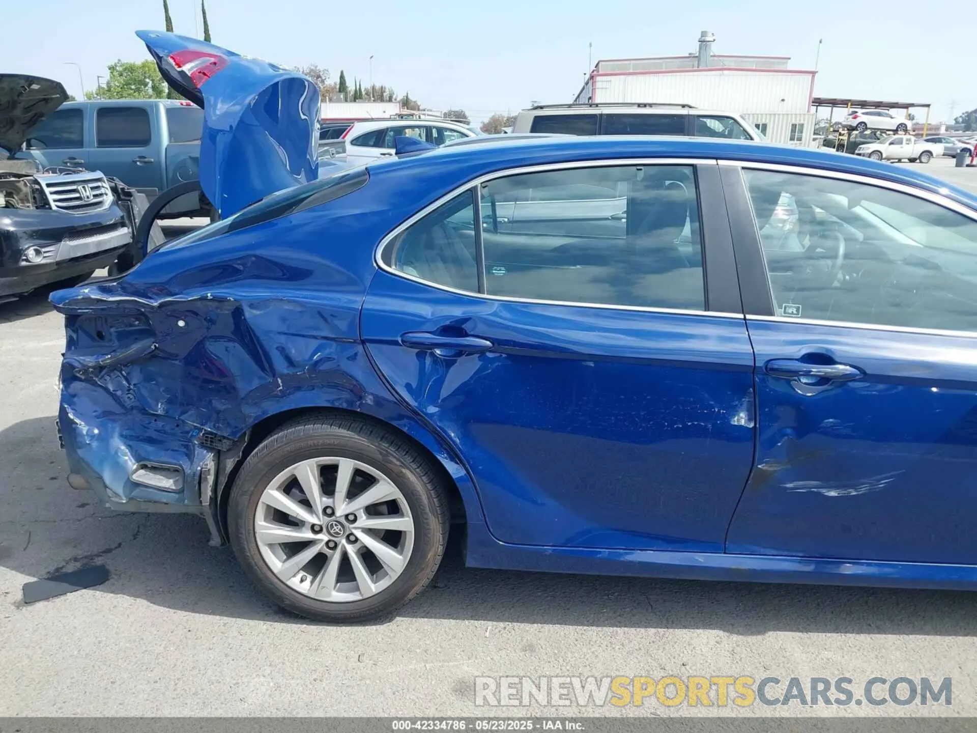 17 Photograph of a damaged car 4T1C11AK3PU106716 TOYOTA CAMRY 2023