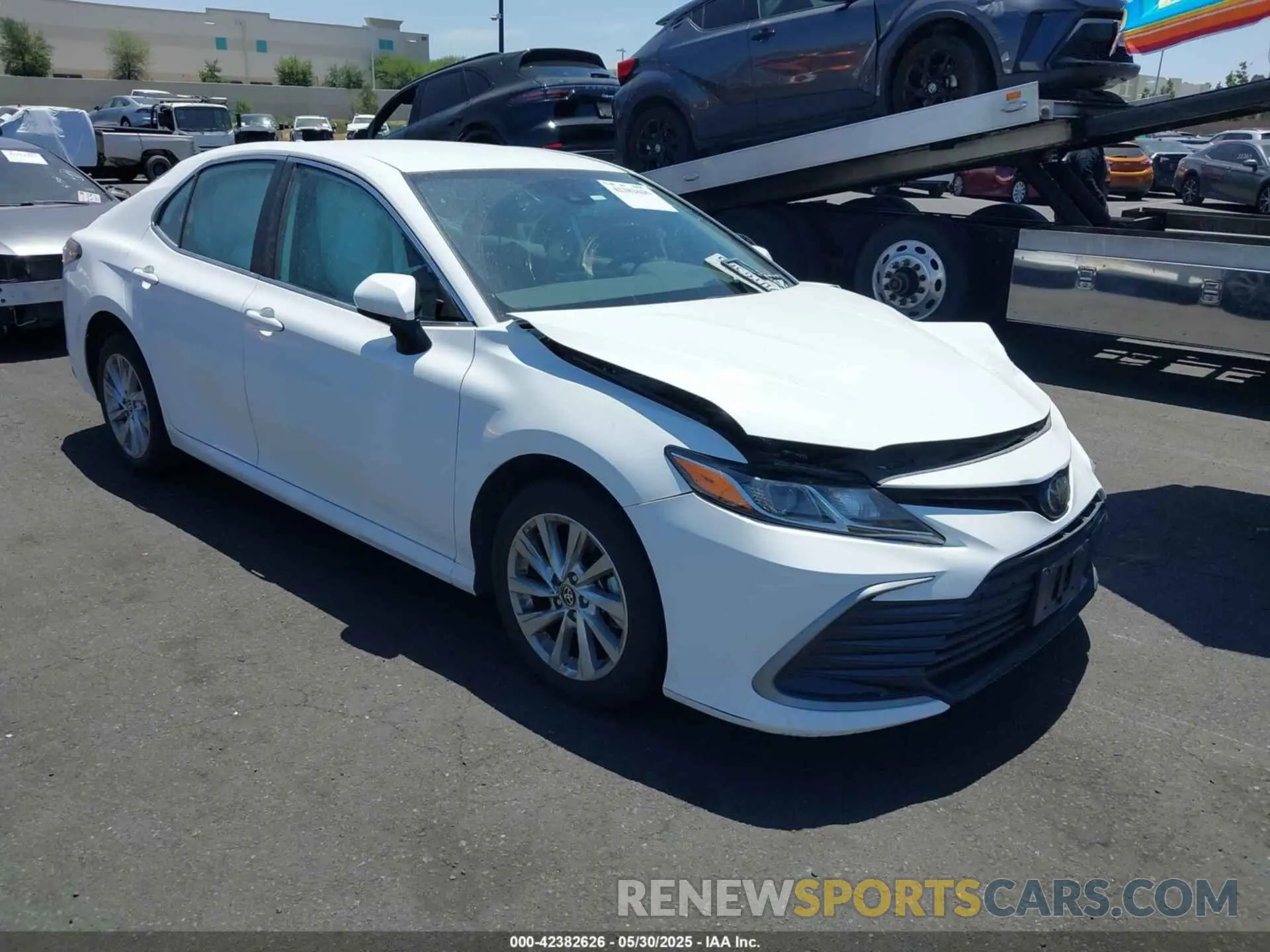 1 Photograph of a damaged car 4T1C11AK3PU109051 TOYOTA CAMRY 2023