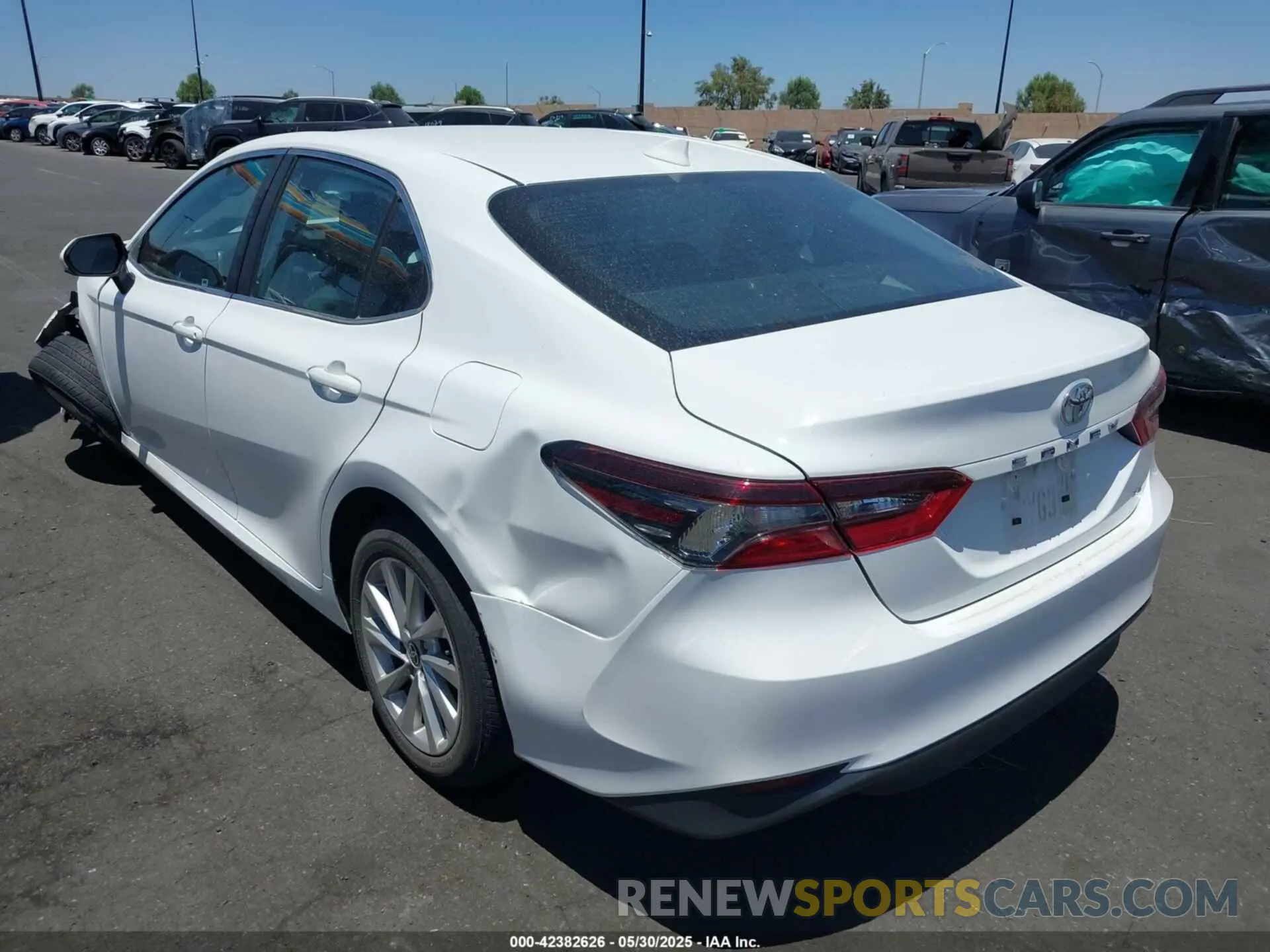 3 Photograph of a damaged car 4T1C11AK3PU109051 TOYOTA CAMRY 2023