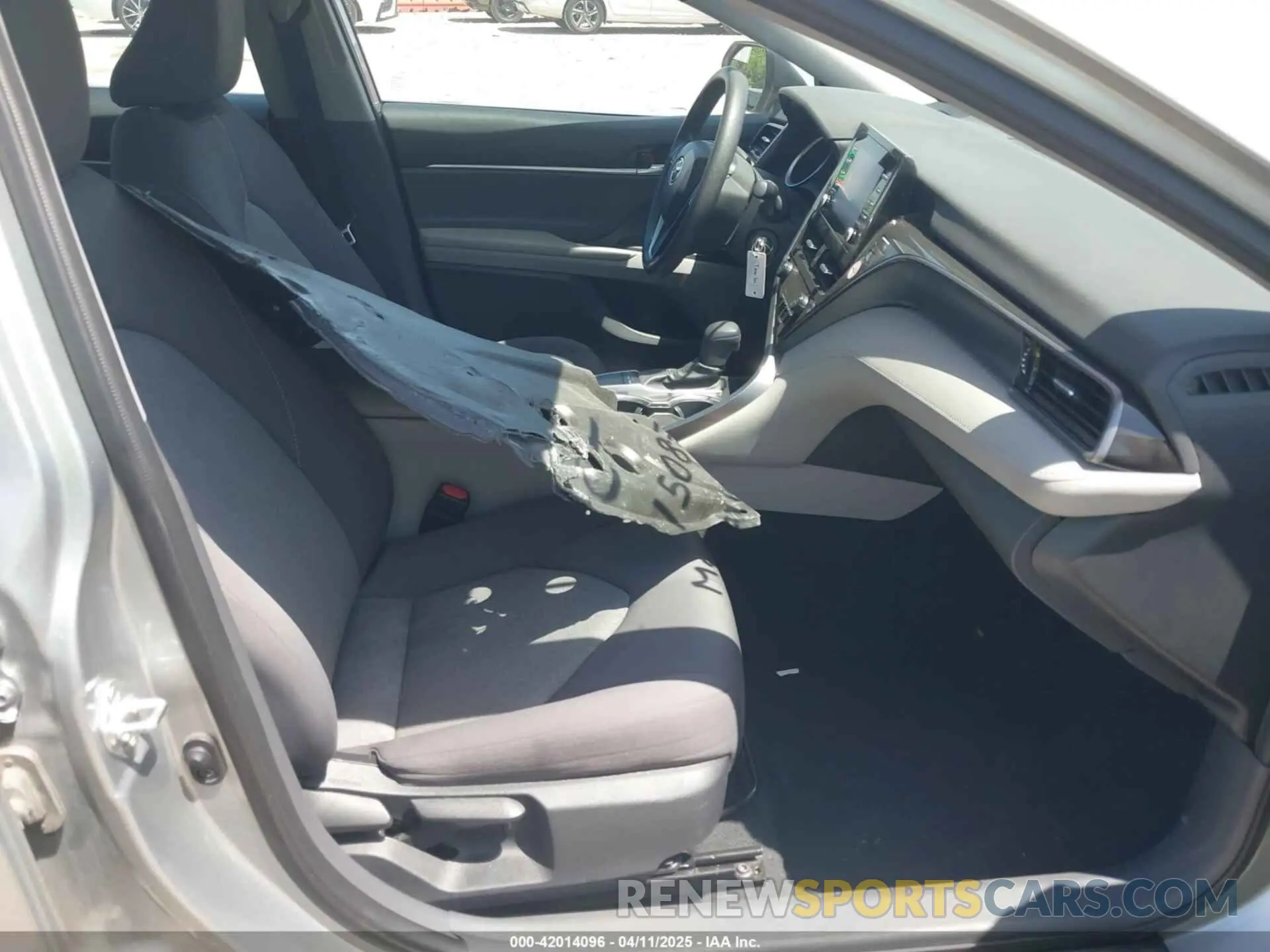 5 Photograph of a damaged car 4T1C11AK3PU140106 TOYOTA CAMRY 2023