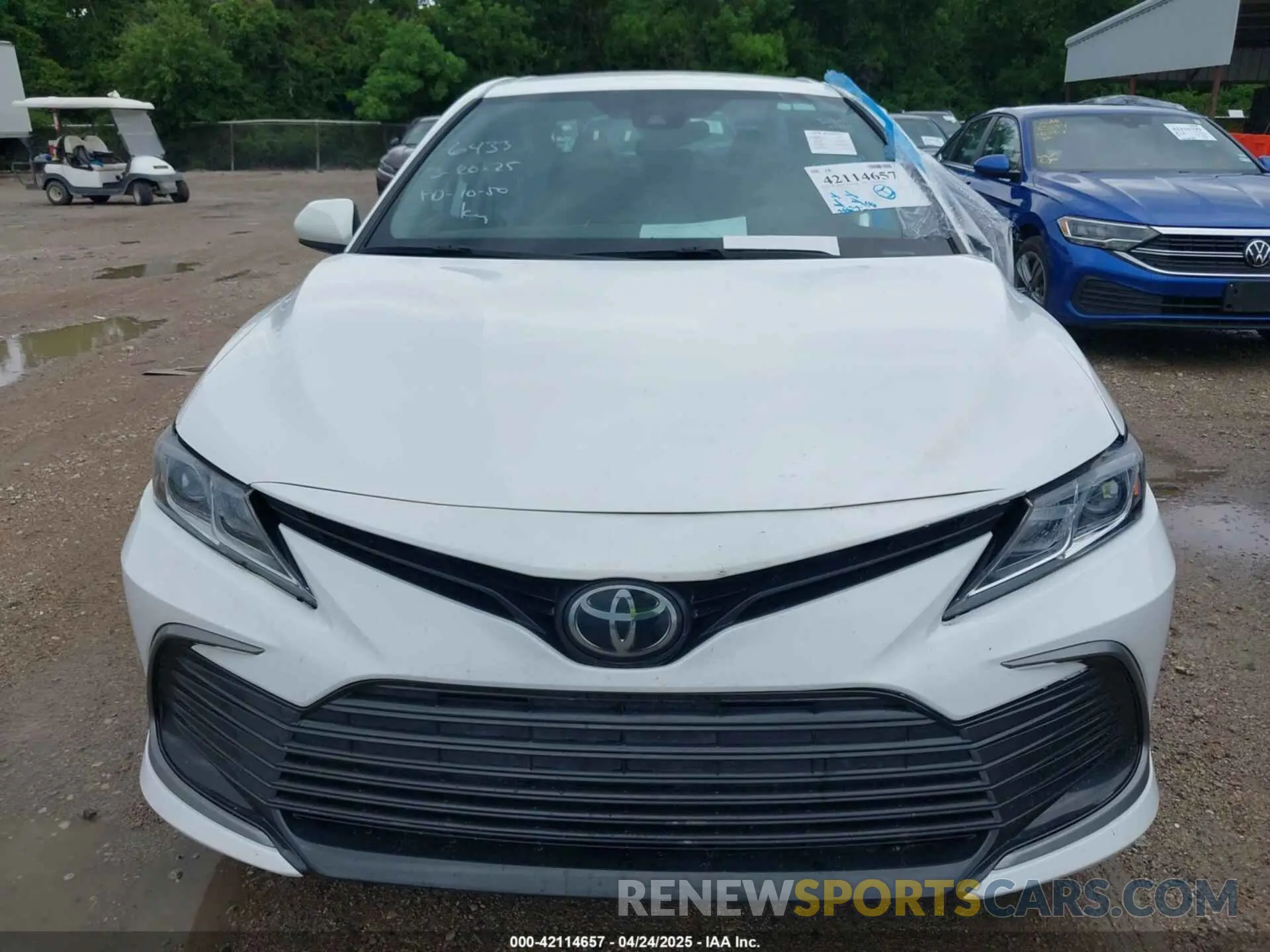 12 Photograph of a damaged car 4T1C11AK3PU836433 TOYOTA CAMRY 2023
