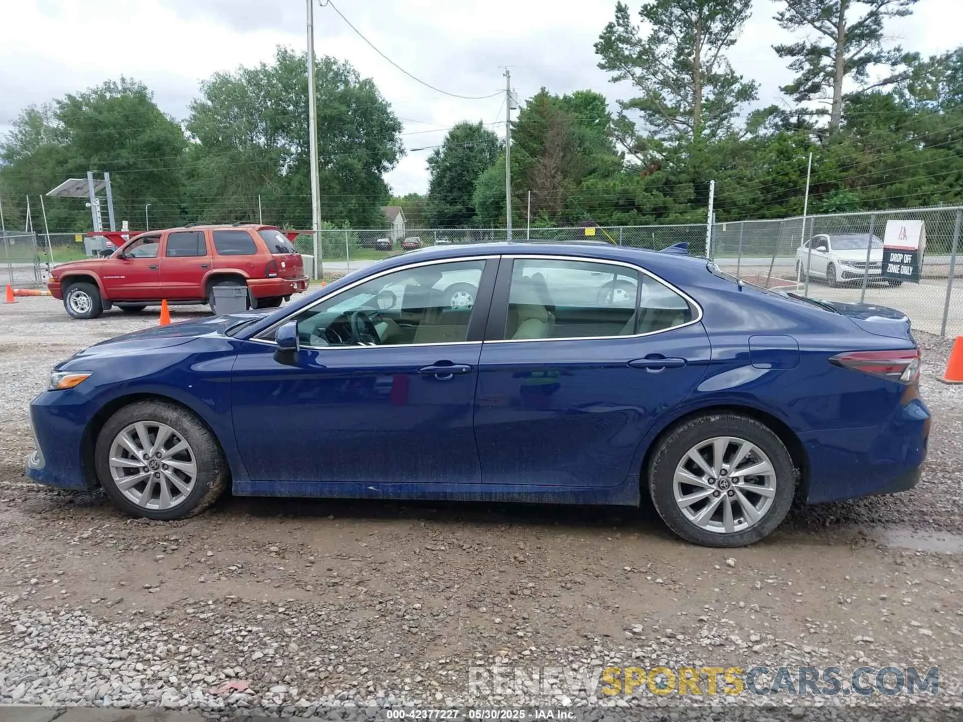 15 Photograph of a damaged car 4T1C11AK4PU132368 TOYOTA CAMRY 2023